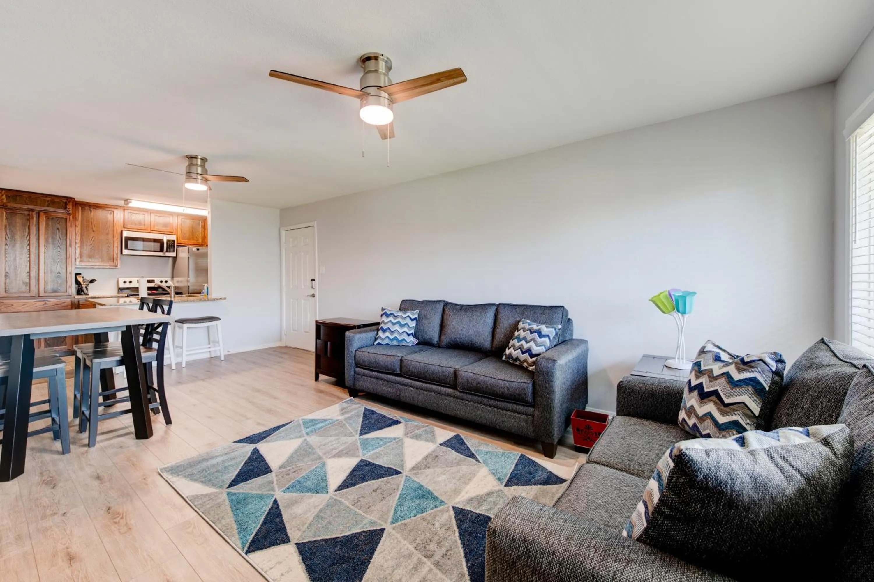 Other in Chasing Waves BH201