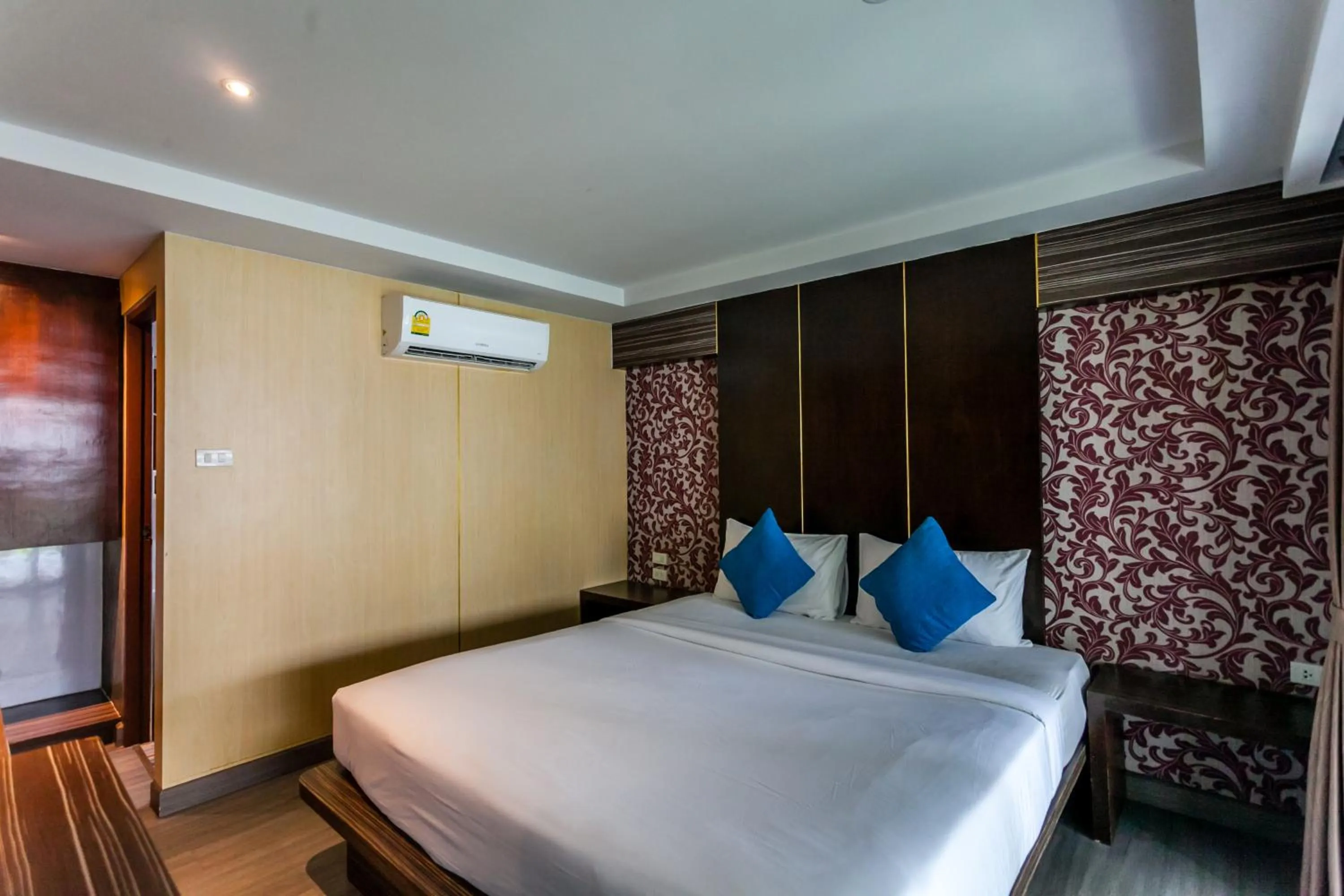 Bedroom, Bed in Coco Bella Hotel