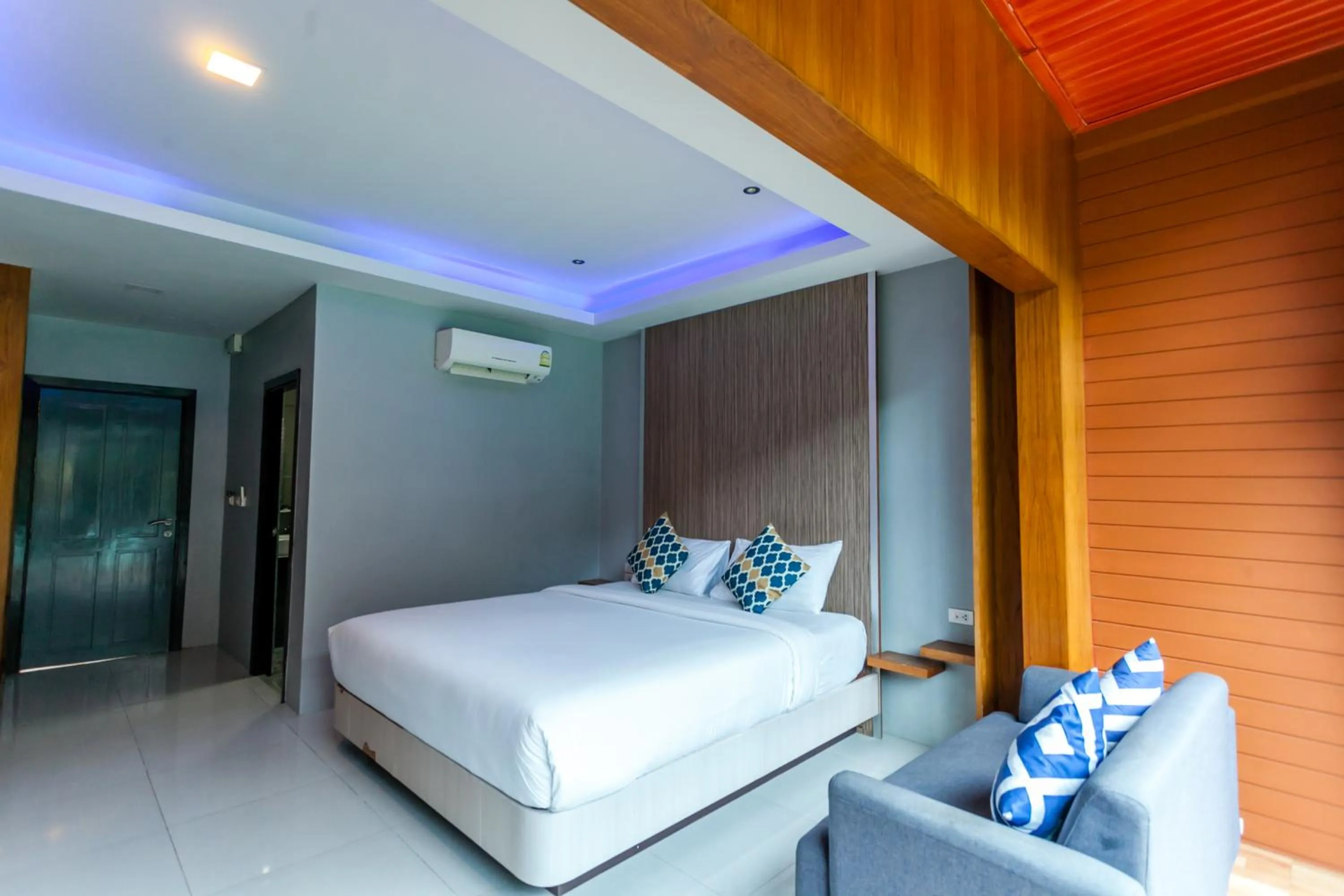 Bedroom, Bed in Coco Bella Hotel