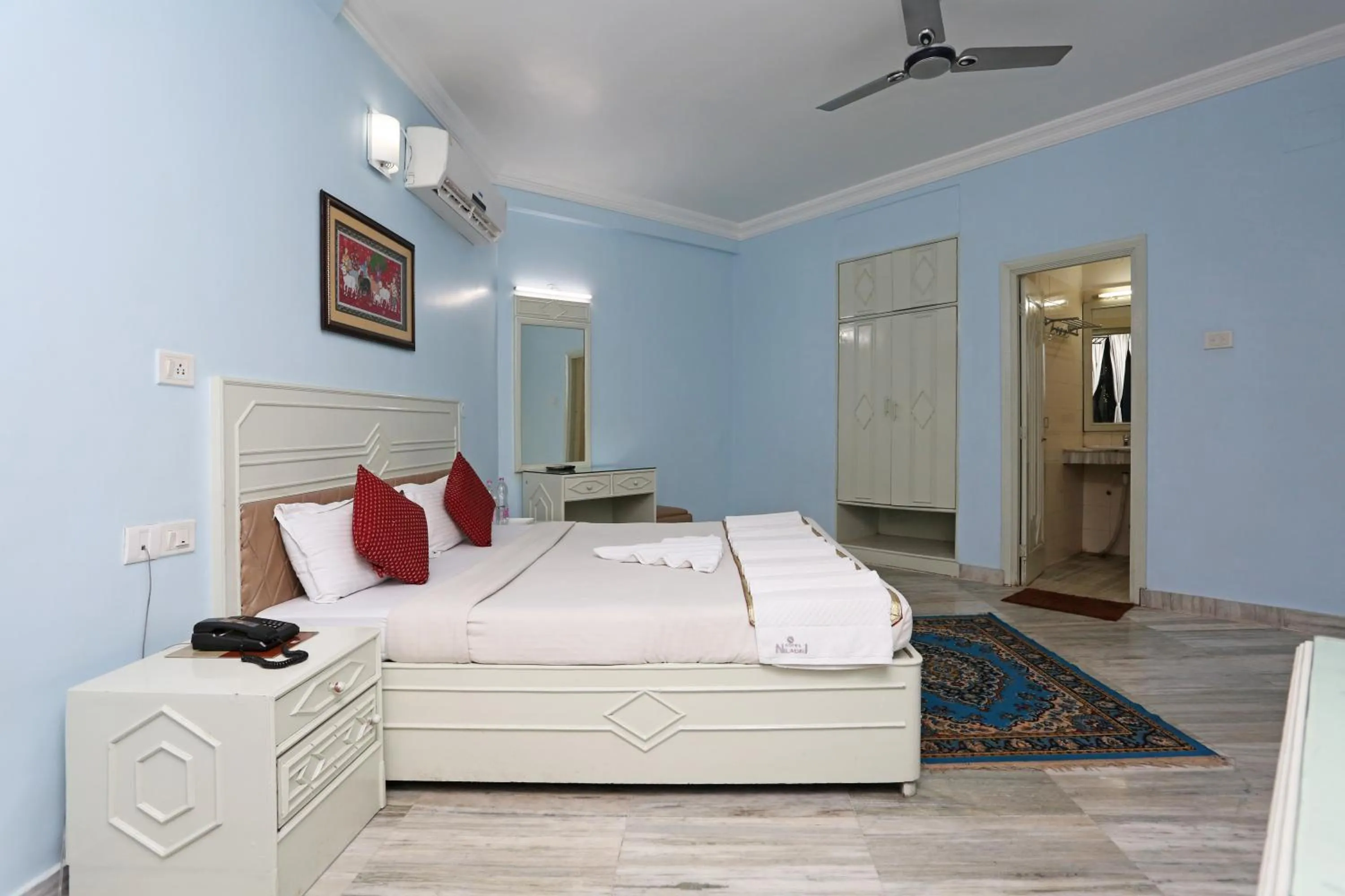 Bedroom, Bed in Hotel Niladri