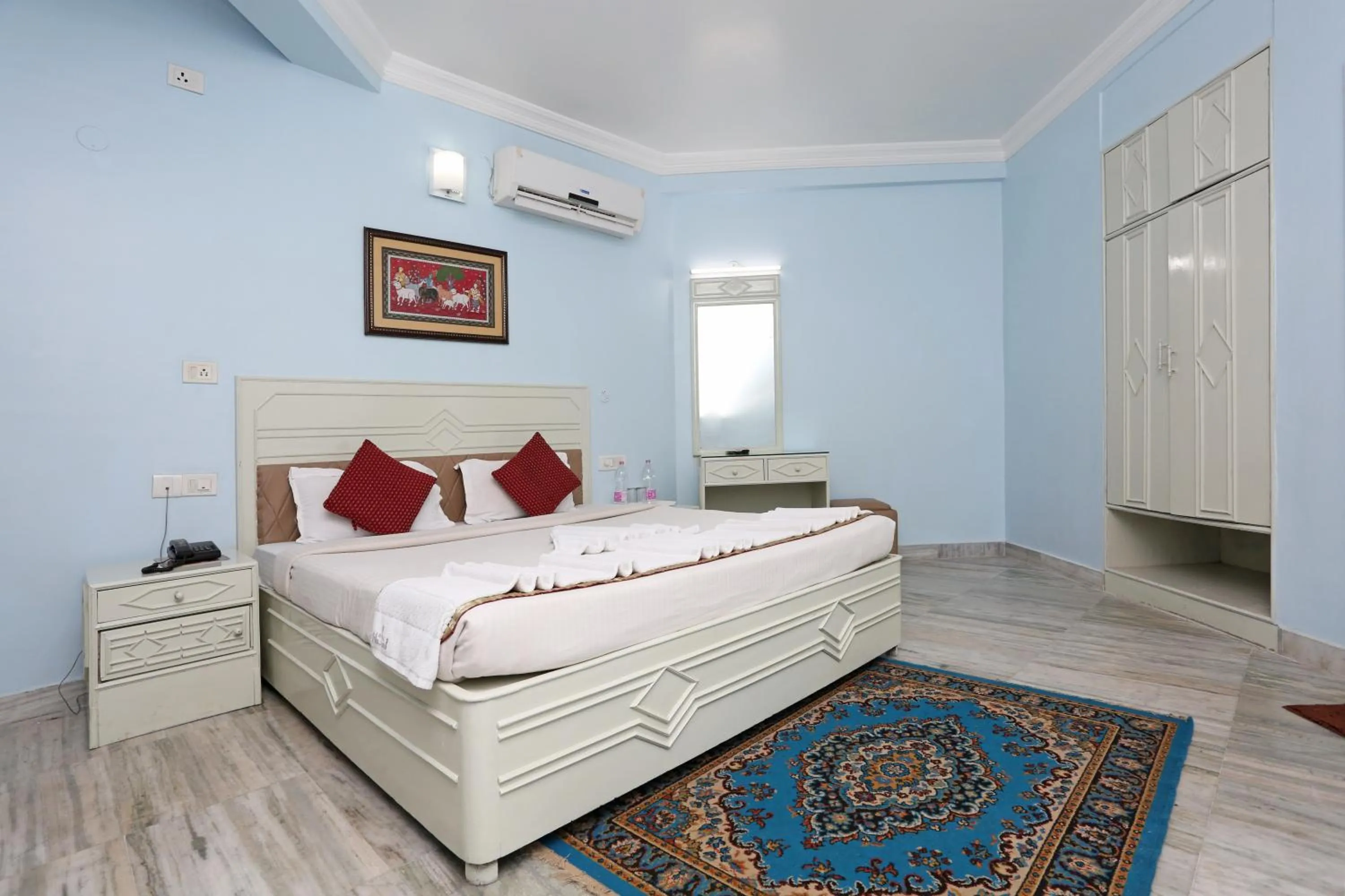 Photo of the whole room, Bed in Hotel Niladri