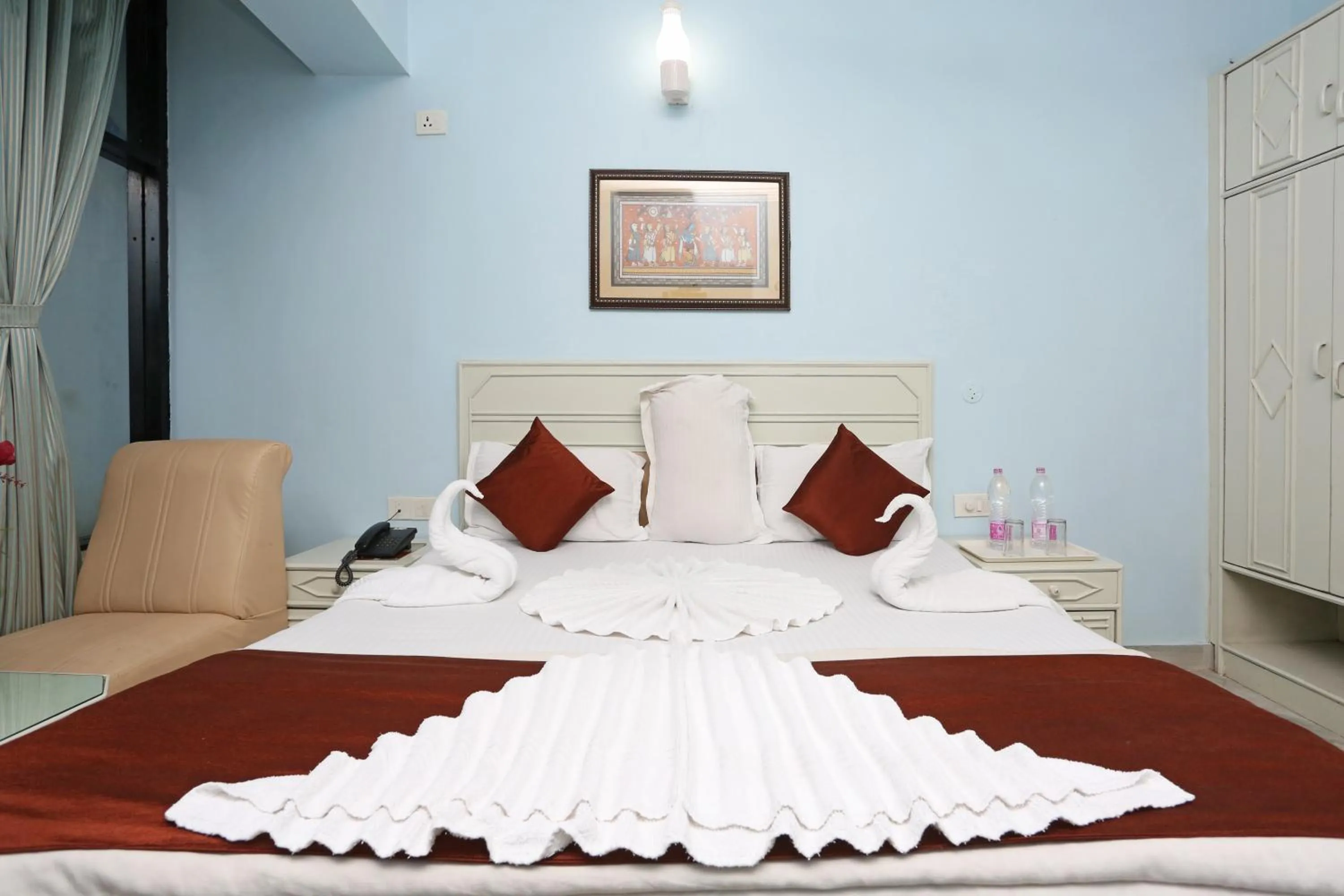 Photo of the whole room, Bed in Hotel Niladri