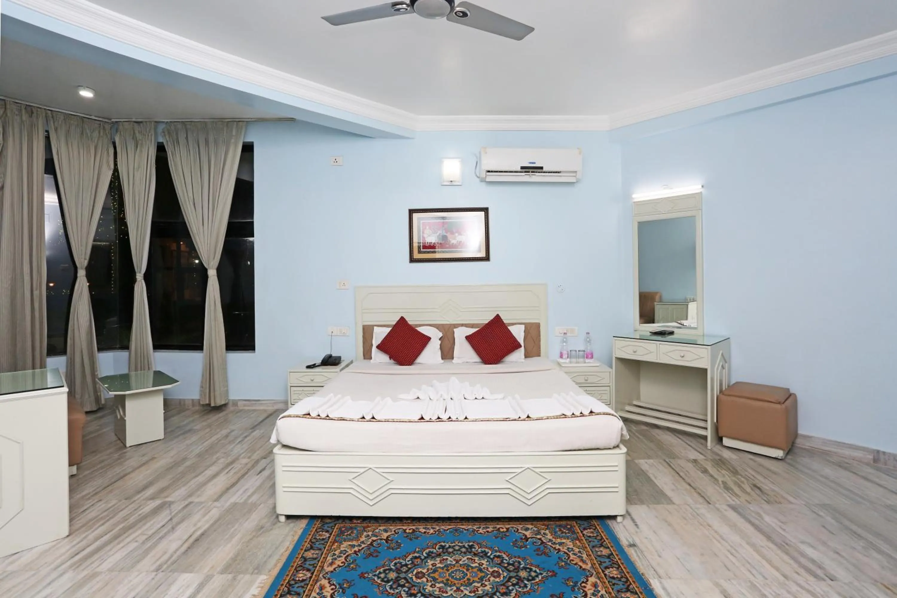 Photo of the whole room, Bed in Hotel Niladri