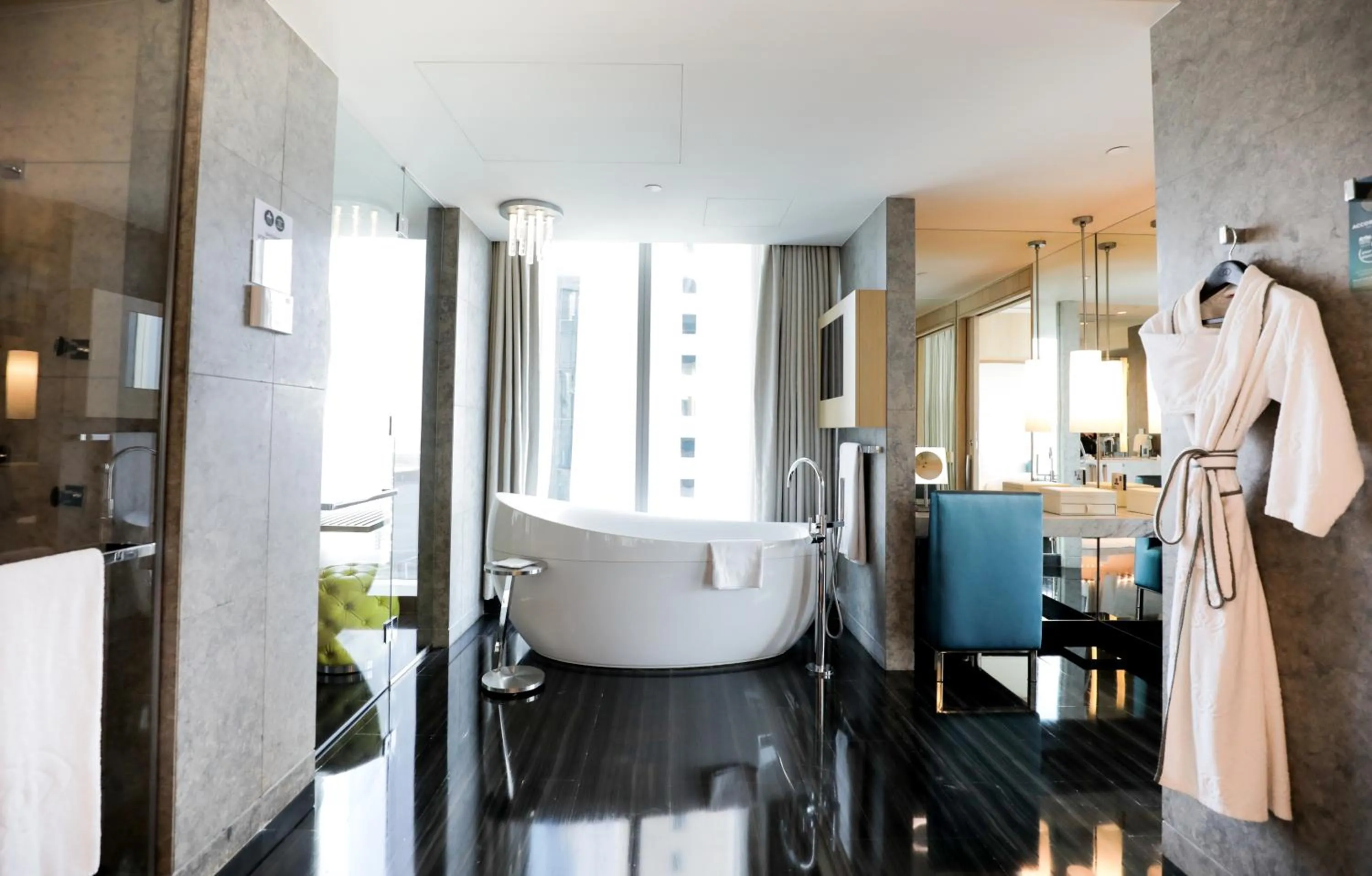 Bathroom in Sofitel Dubai Downtown