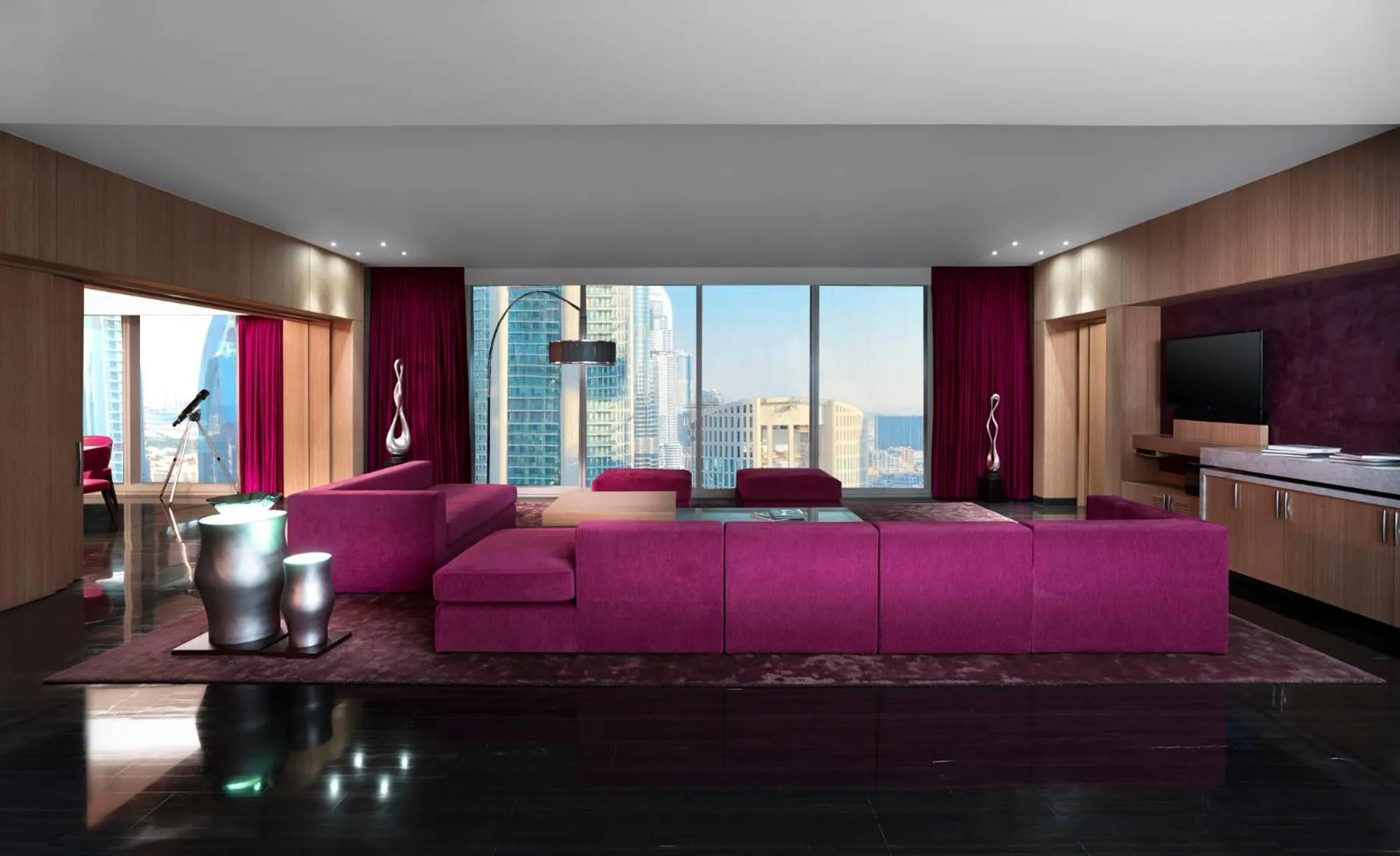 Living room, Bed in Sofitel Dubai Downtown