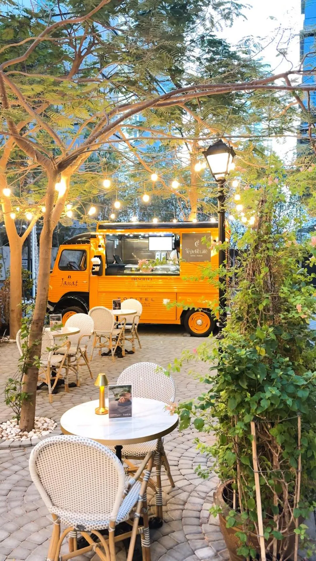 Restaurant/places to eat in Sofitel Dubai Downtown