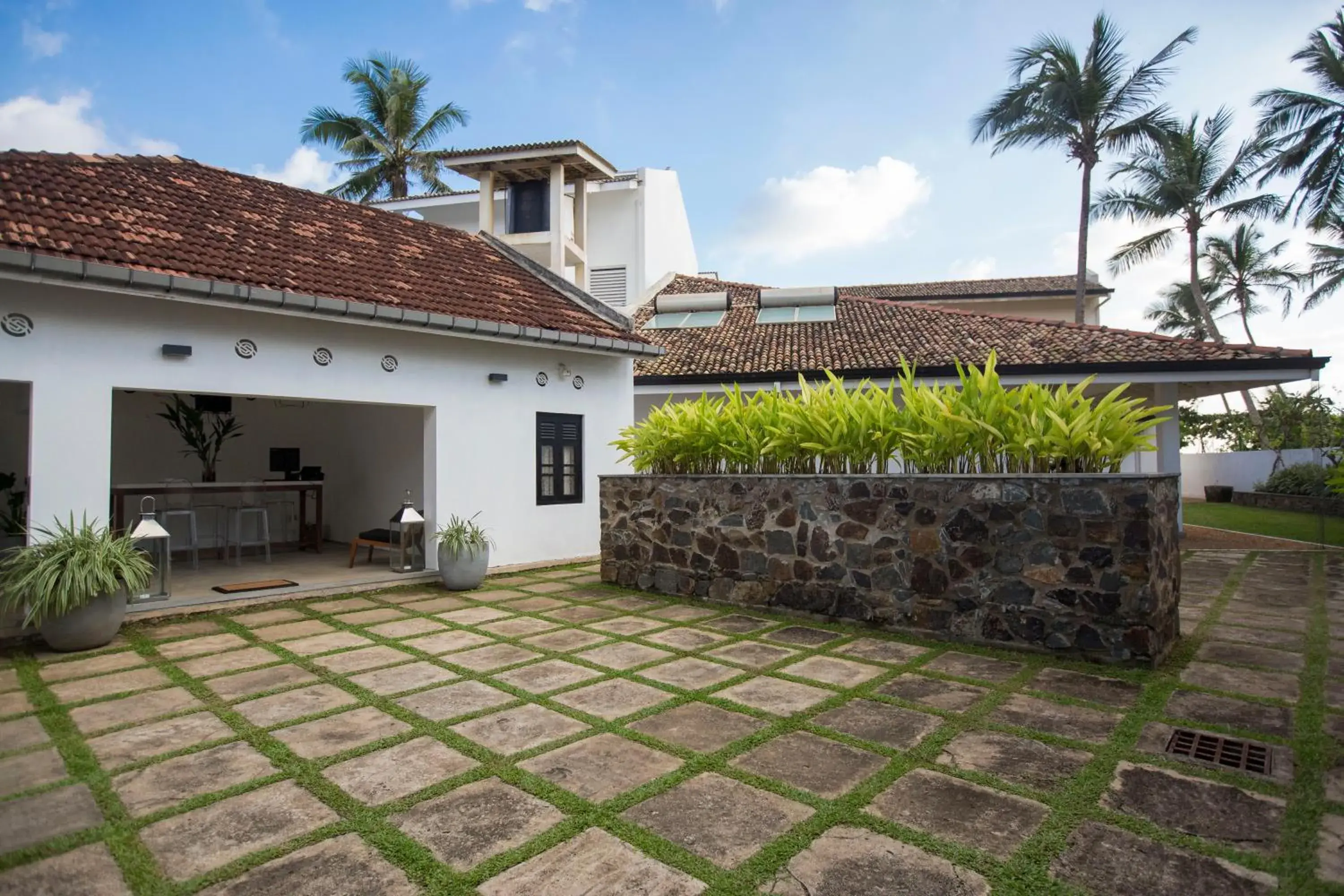 Facade/entrance in Arabella on Boossa Facade/entrance in Arabella on Boossa