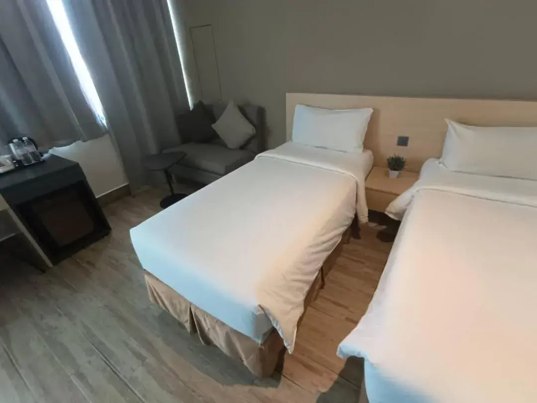 Superior Twin Room in Pacific Express Hotel Central Market Kuala Lumpur Superior Twin Room in Pacific Express Hotel Central Market Kuala Lumpur