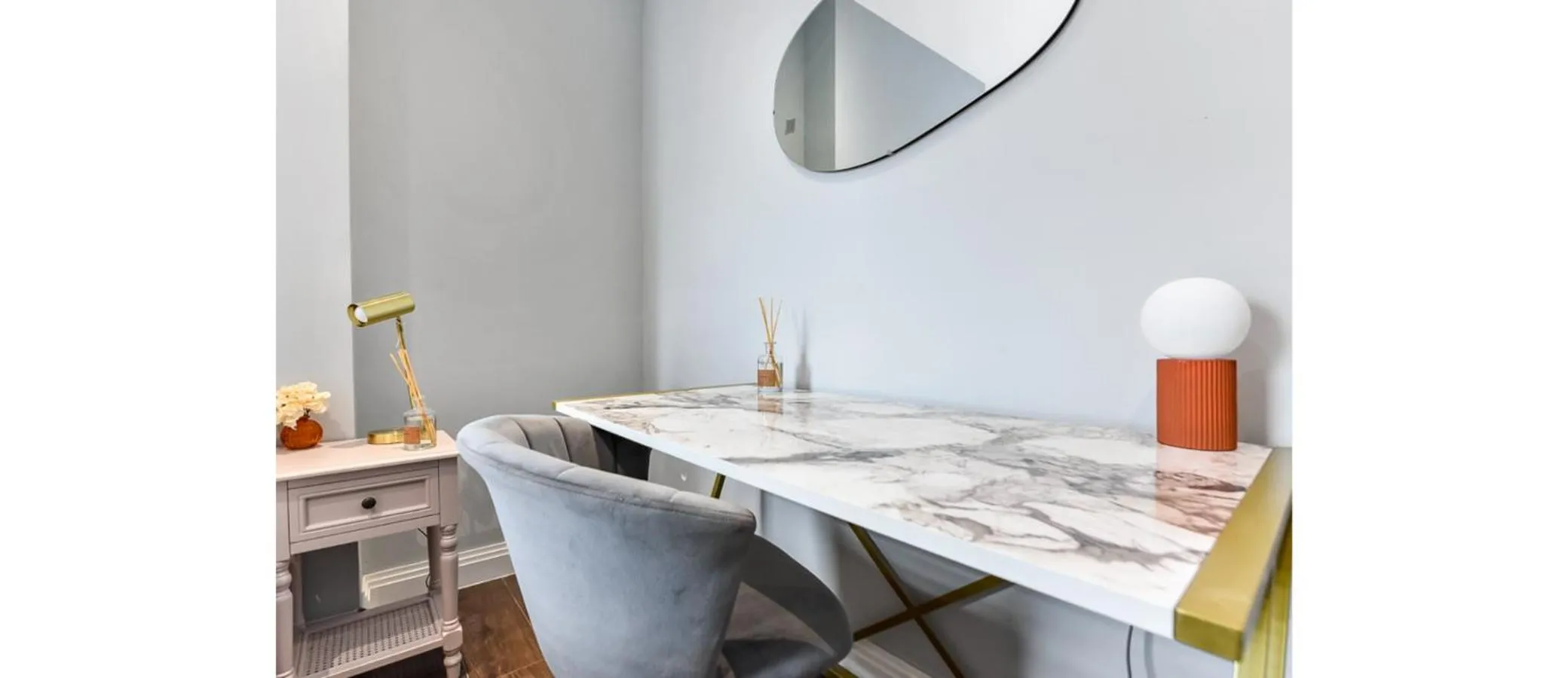 Decorative detail in Cozy 3 Bedroom Flat in London!
