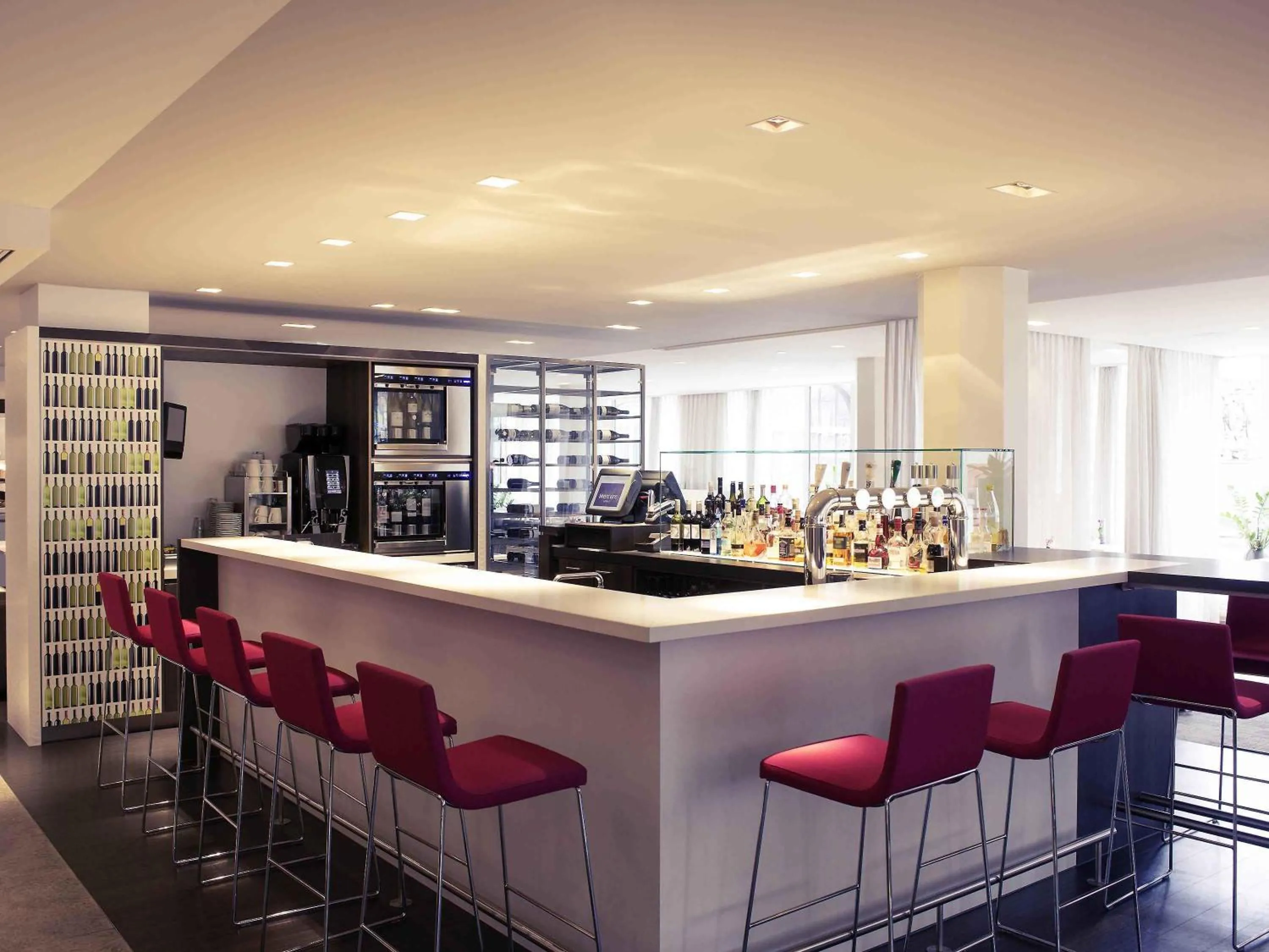 Lounge or bar in Mercure Hotel Nijmegen Centre