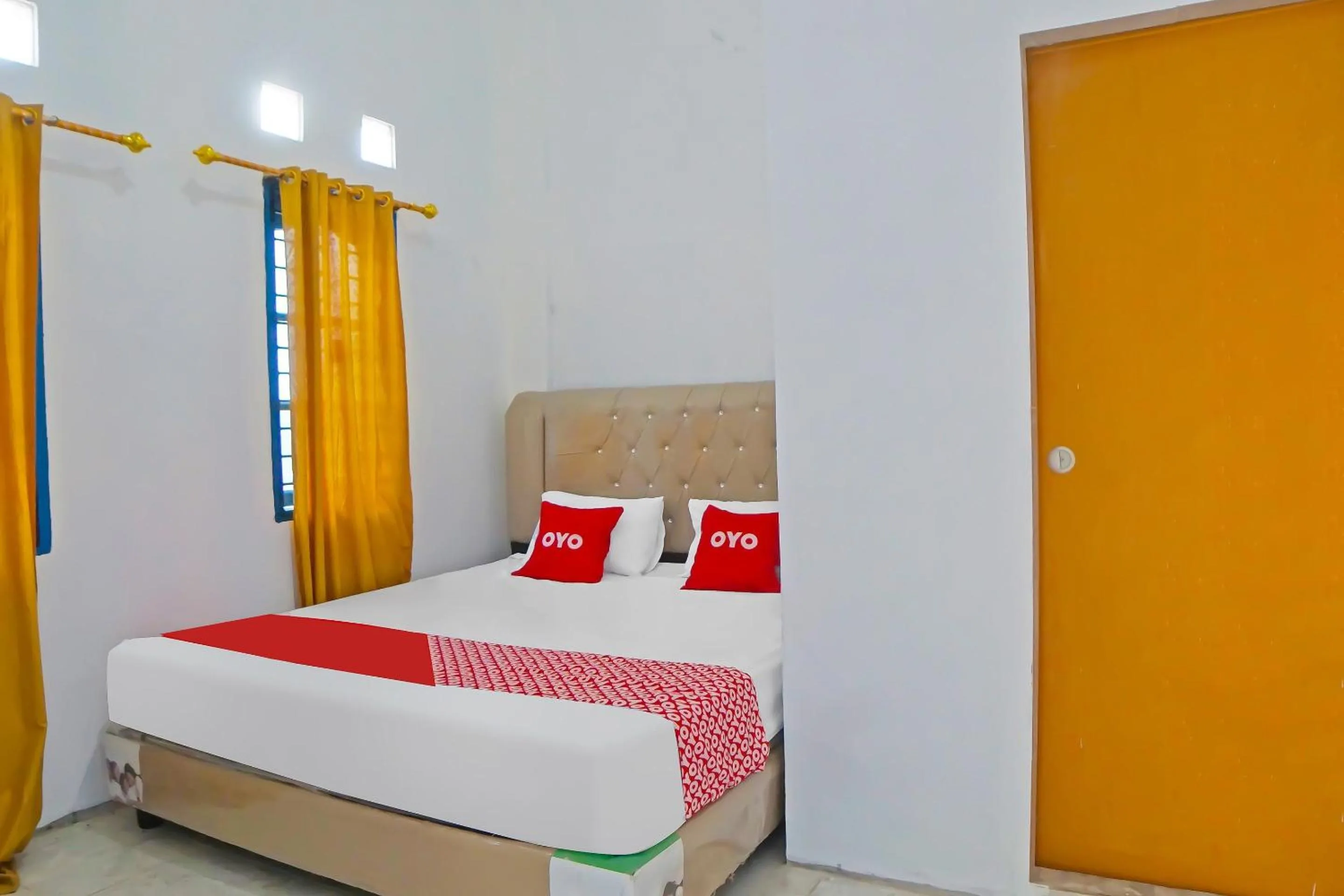 Bedroom, Bed in Hotel O Sri Ulina Homestay