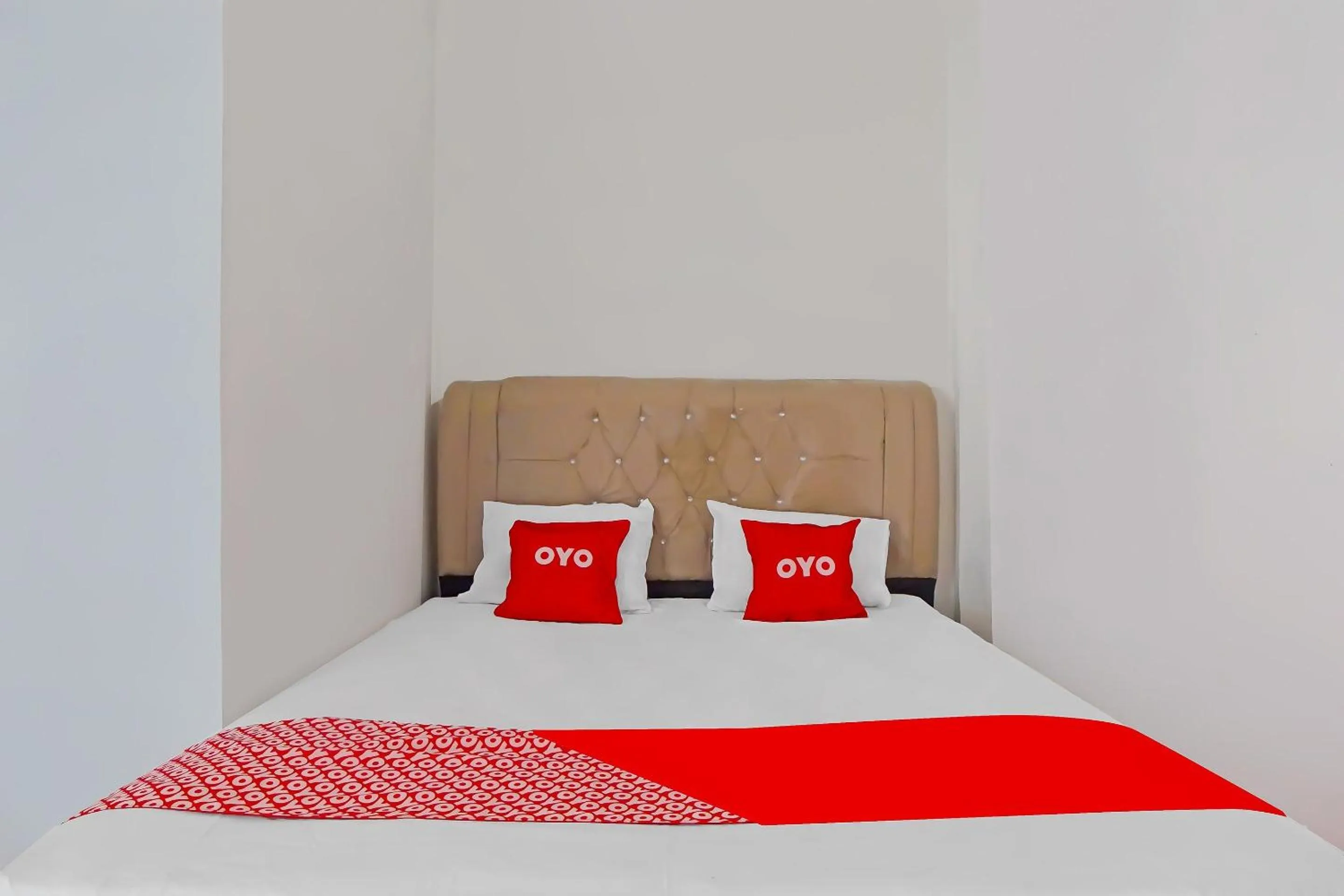 Bedroom, Bed in Hotel O Sri Ulina Homestay