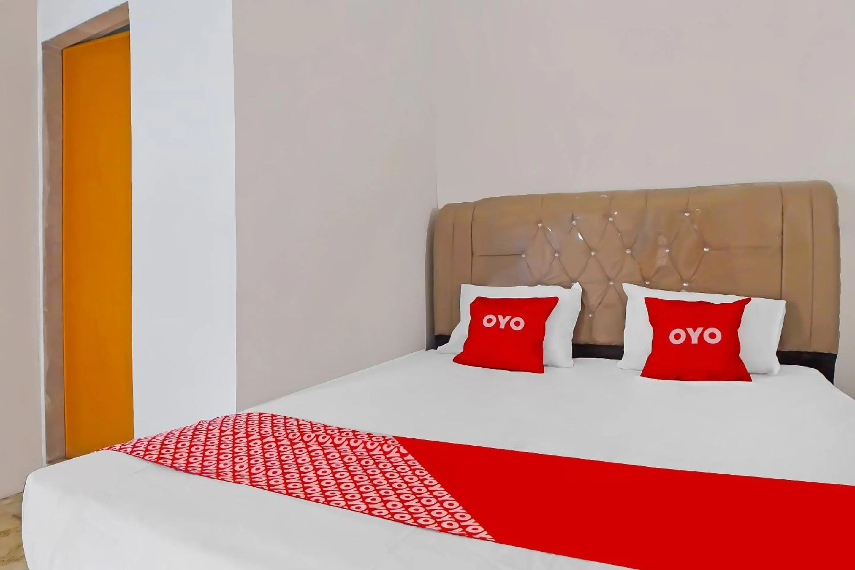 Bedroom, Bed in Hotel O Sri Ulina Homestay