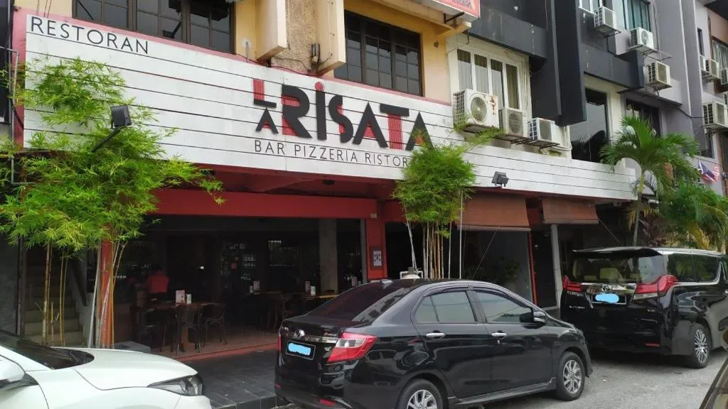 Property building in NOVO Serviced Suites by Widebed, Jalan Ampang, Gleneagles