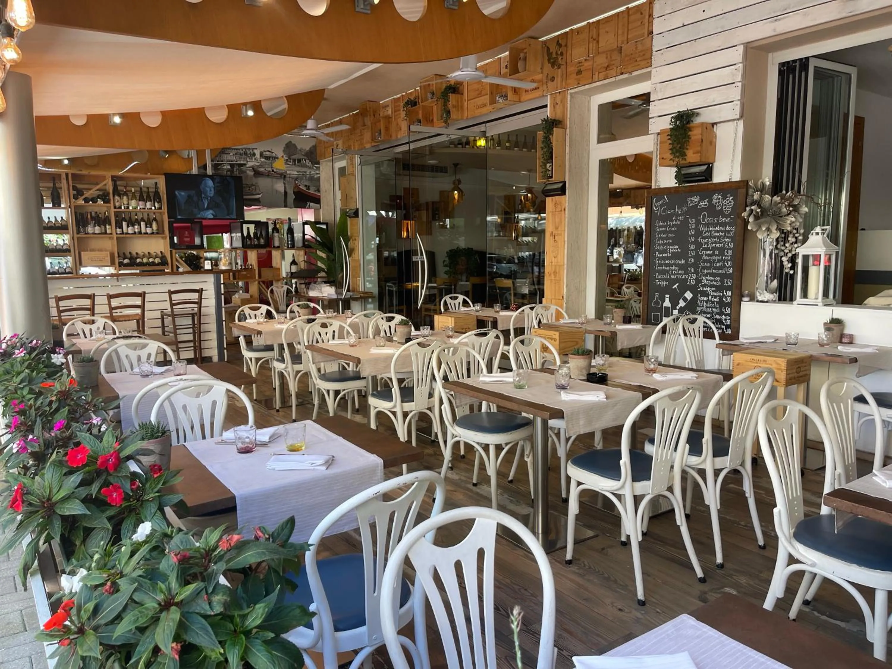 Restaurant/places to eat in Acapulco Beach