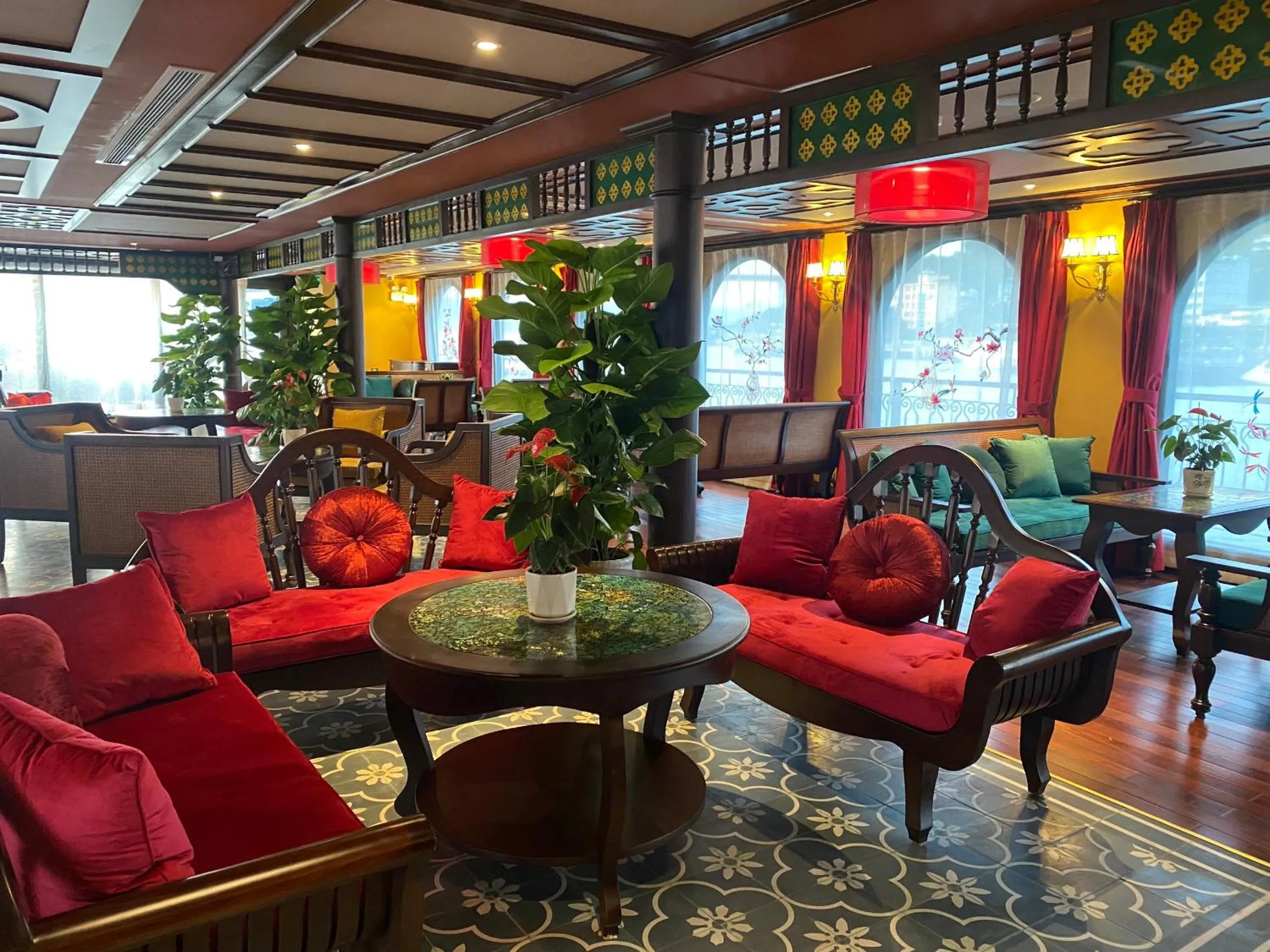 Lounge or bar in Indochine Premium Halong Bay