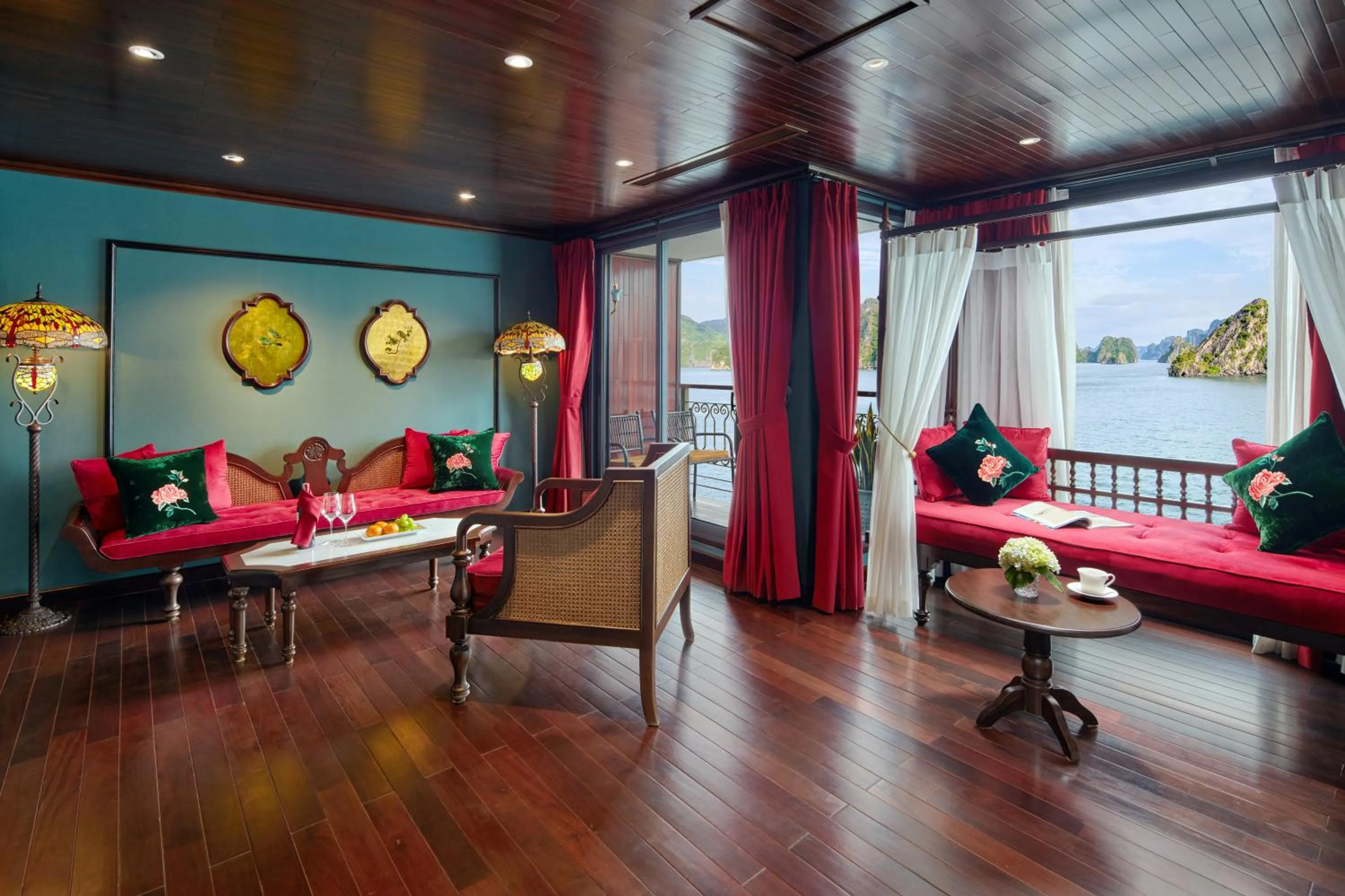 Living room in Indochine Premium Halong Bay