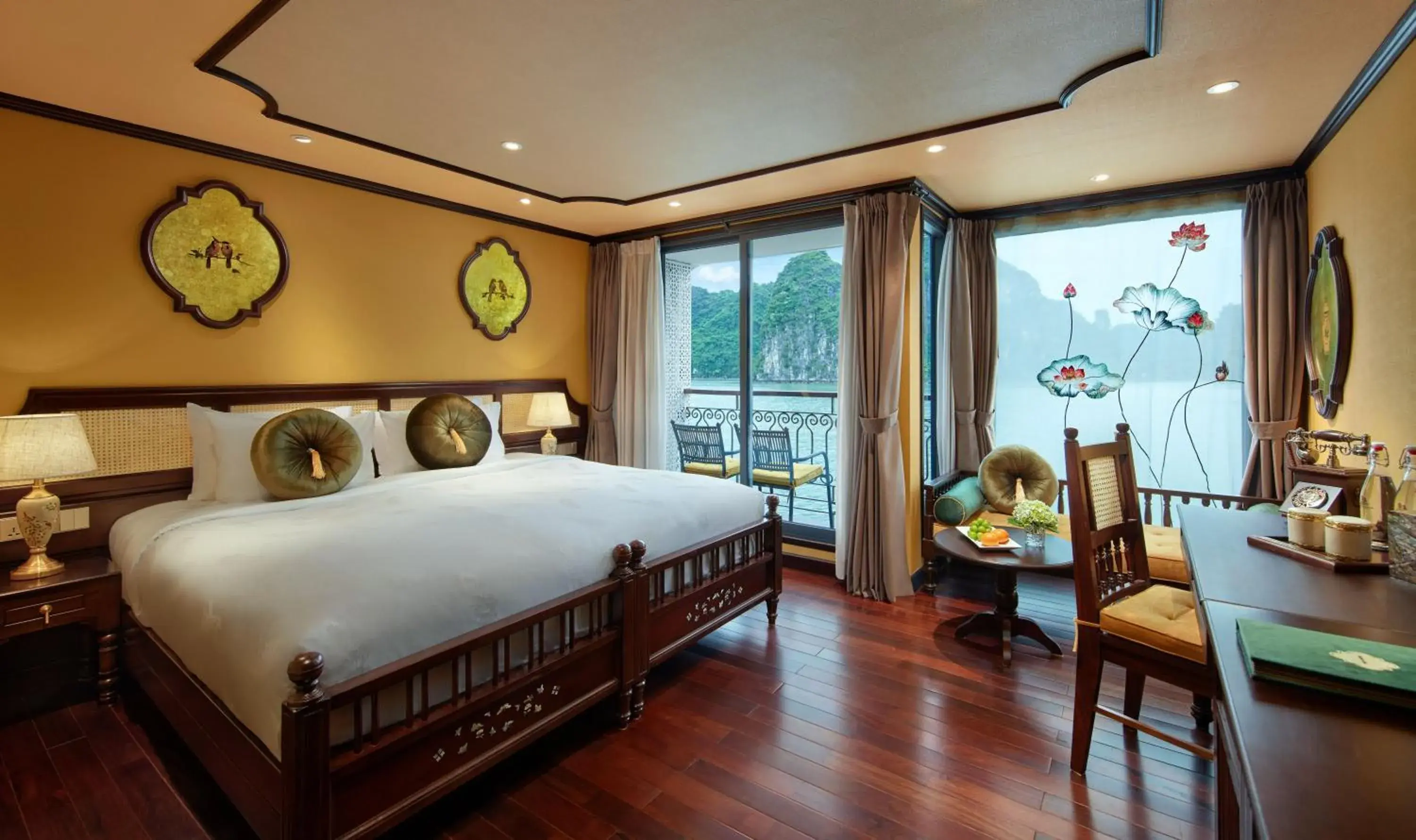Bed in Indochine Premium Halong Bay Bed in Indochine Premium Halong Bay