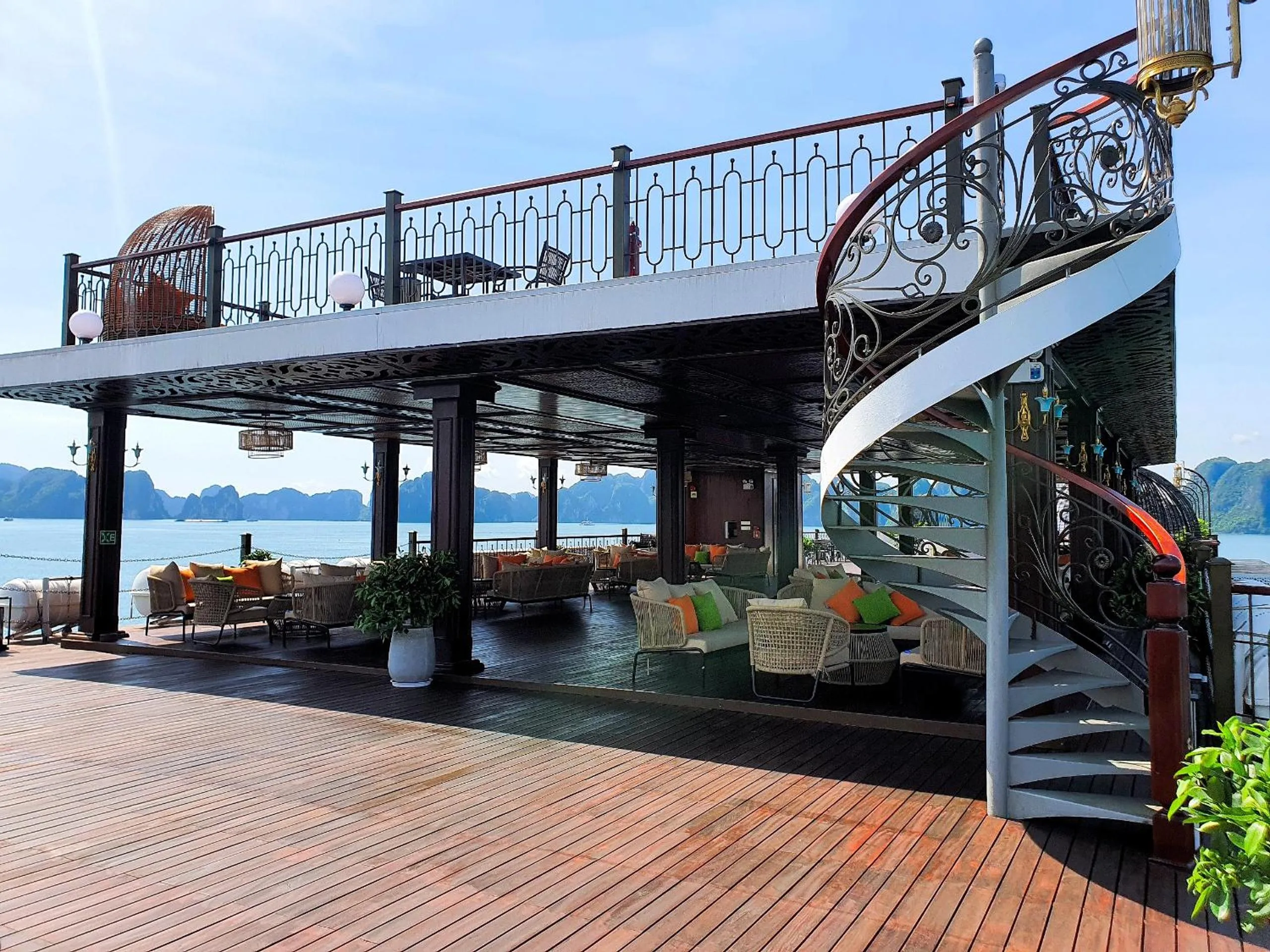 sunbed in Indochine Premium Halong Bay