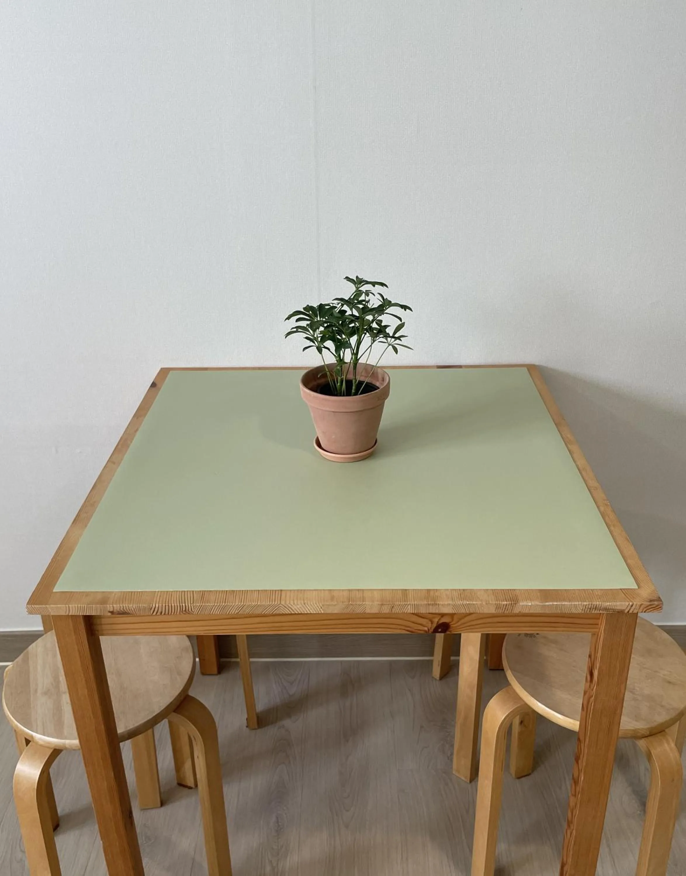 Communal kitchen in Danaharu Guesthouse