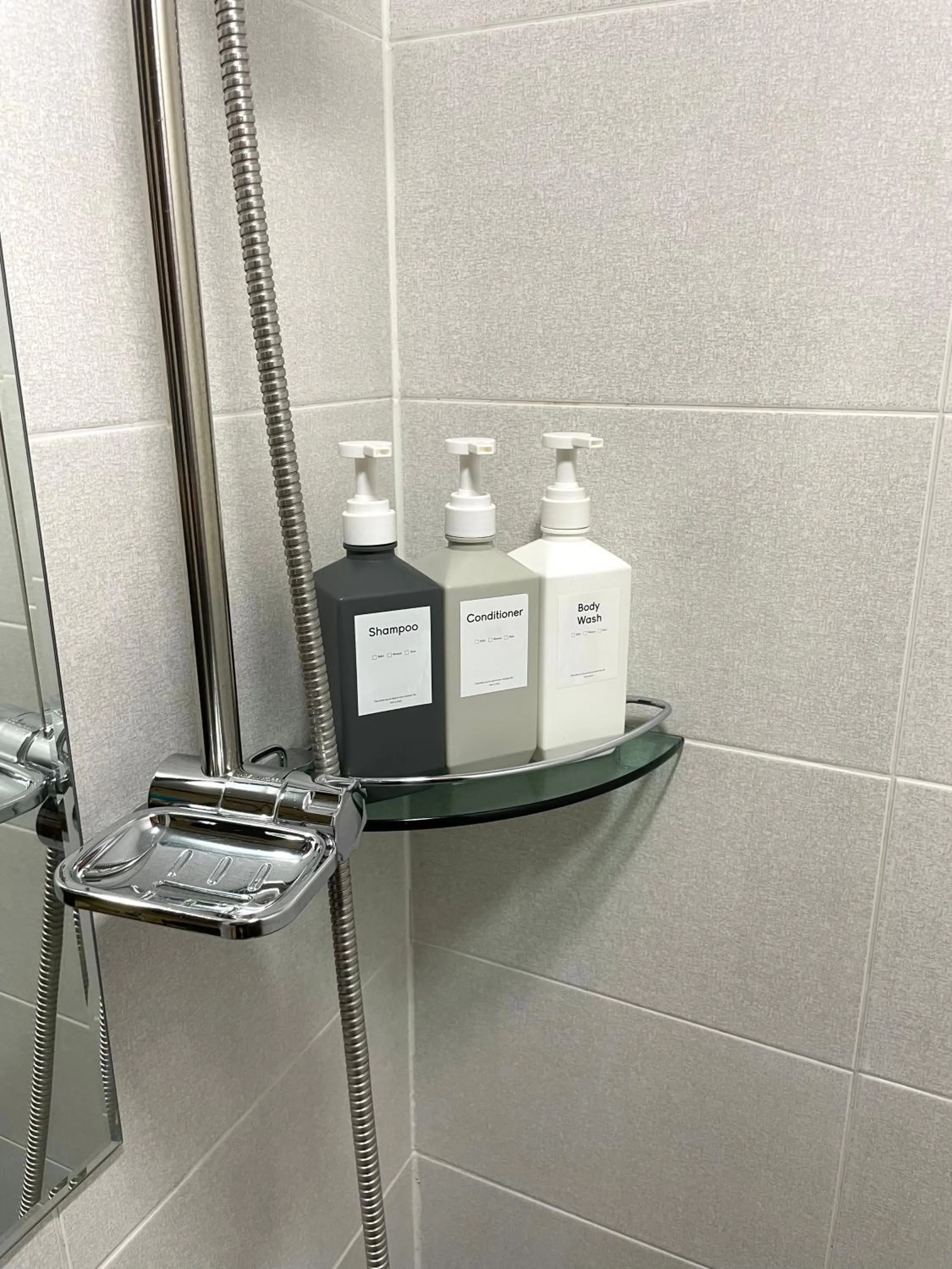 Bathroom in Danaharu Guesthouse