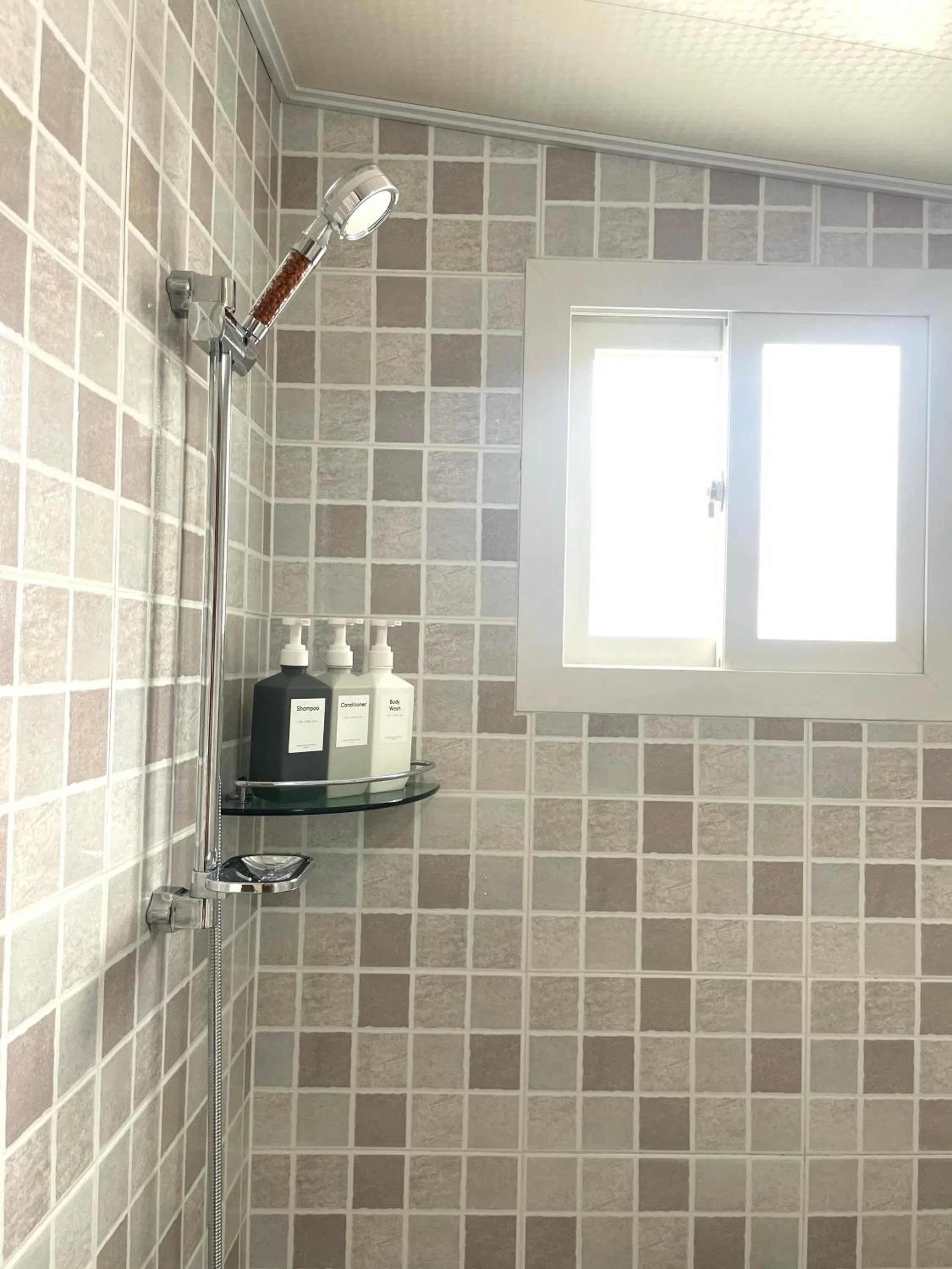 Bathroom in Danaharu Guesthouse