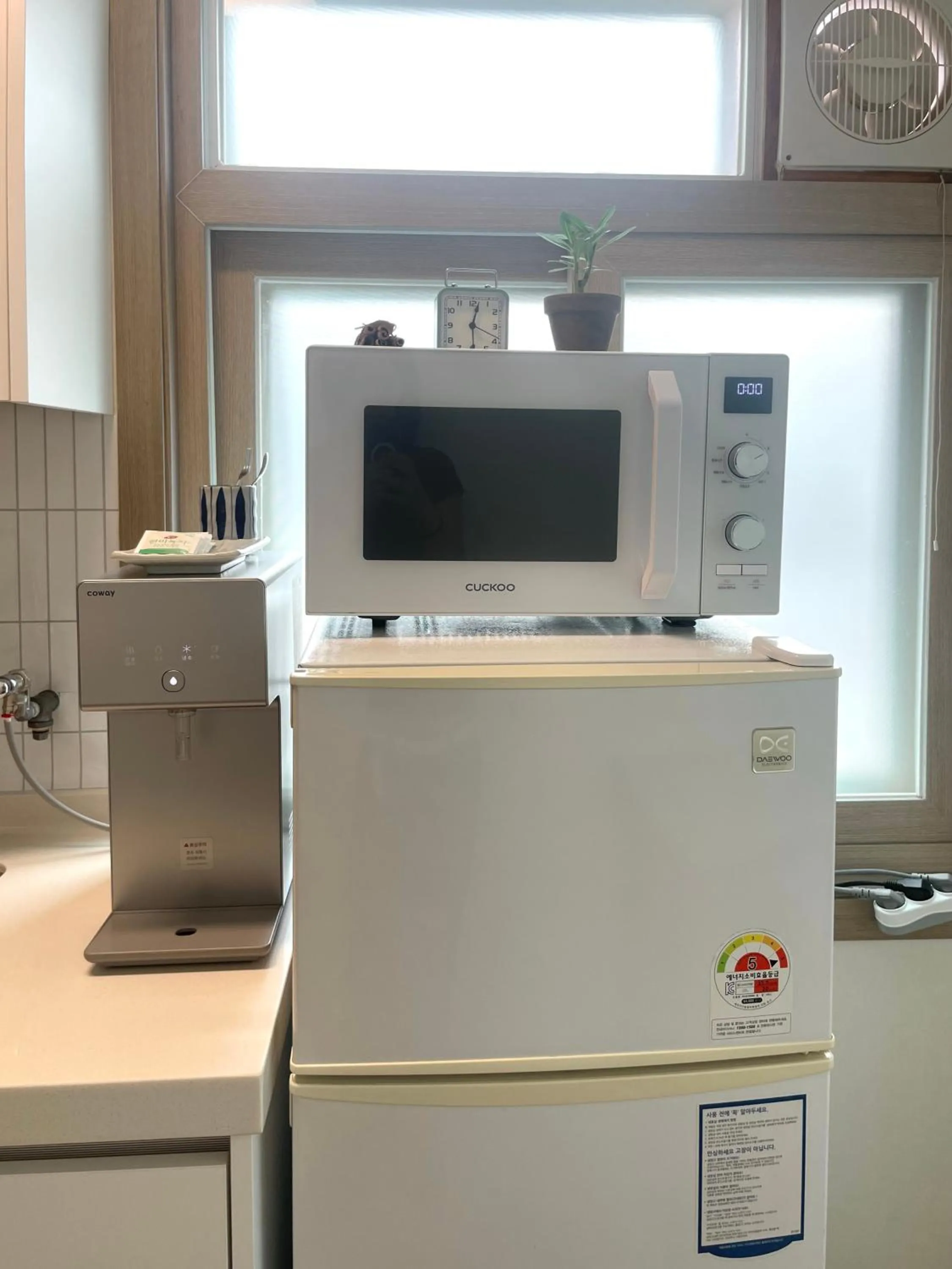 Communal kitchen in Danaharu Guesthouse