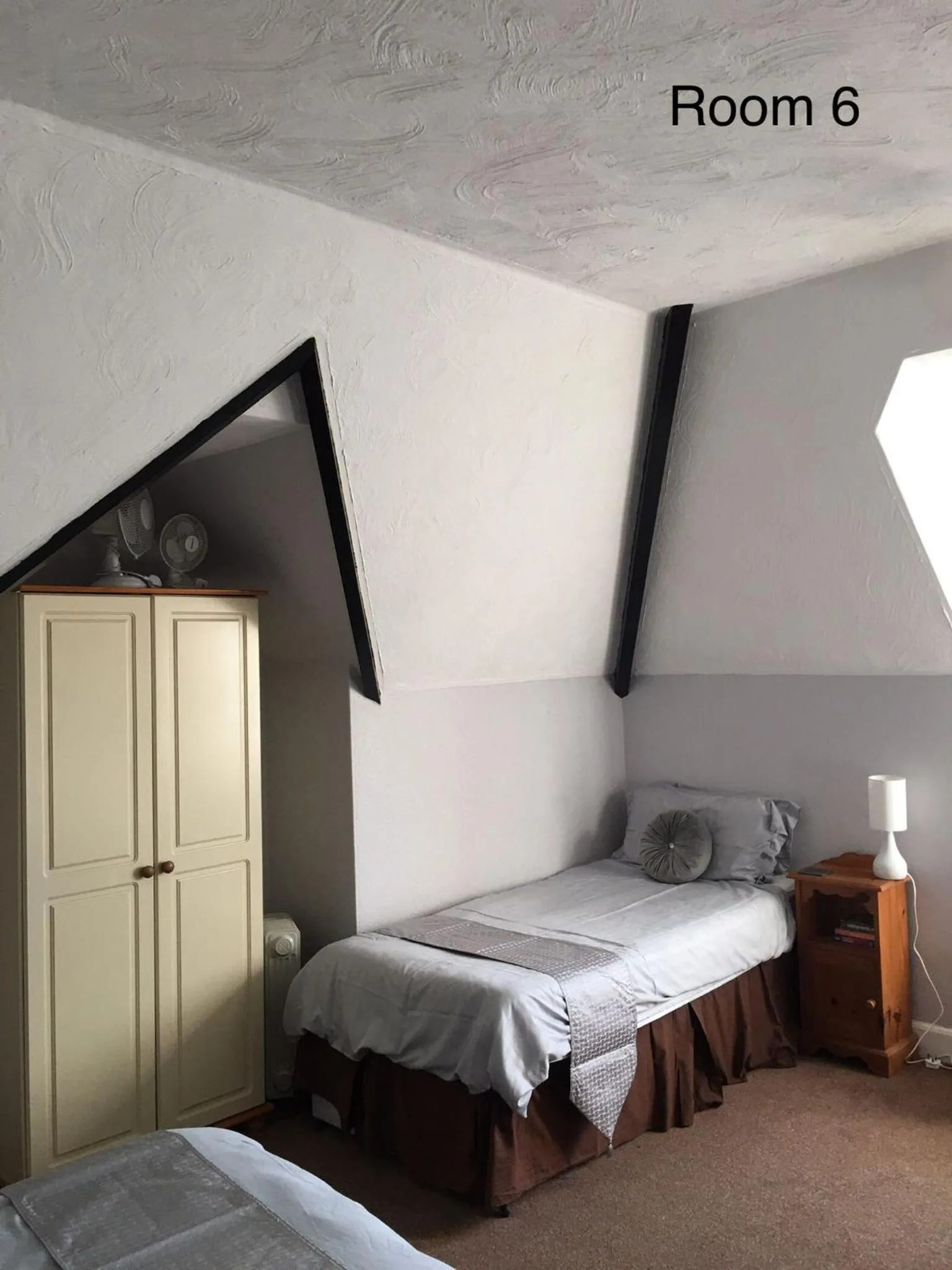 Bedroom, Bed in The Royal Oak