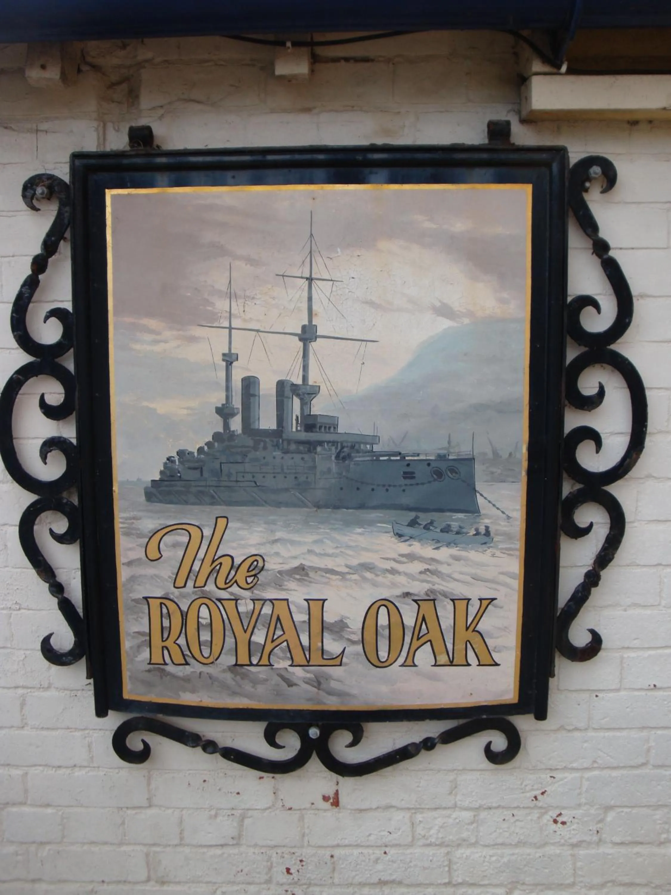 Property logo or sign in The Royal Oak