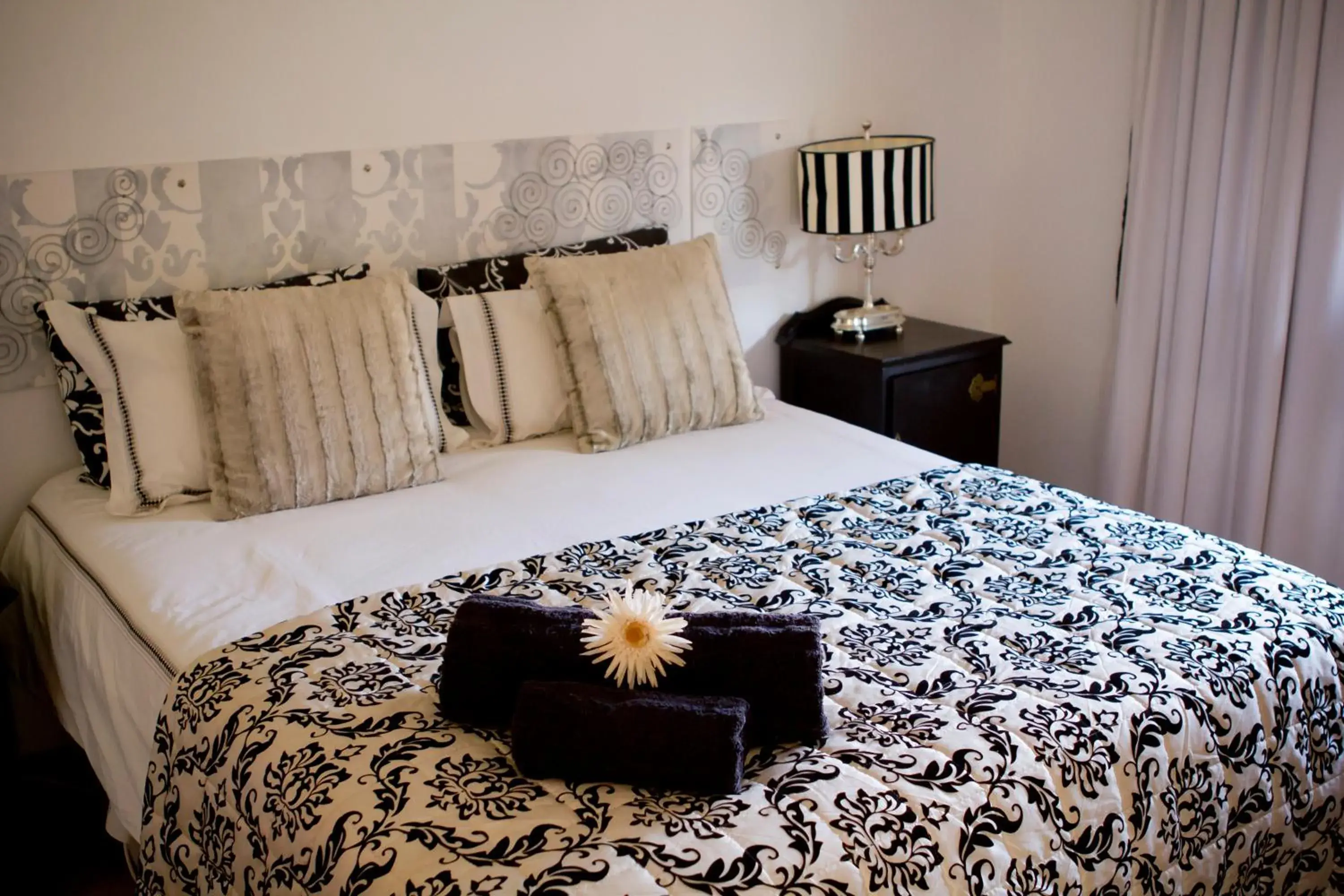 Bed in Villa Mexicana Guesthouse Bed in Villa Mexicana Guesthouse