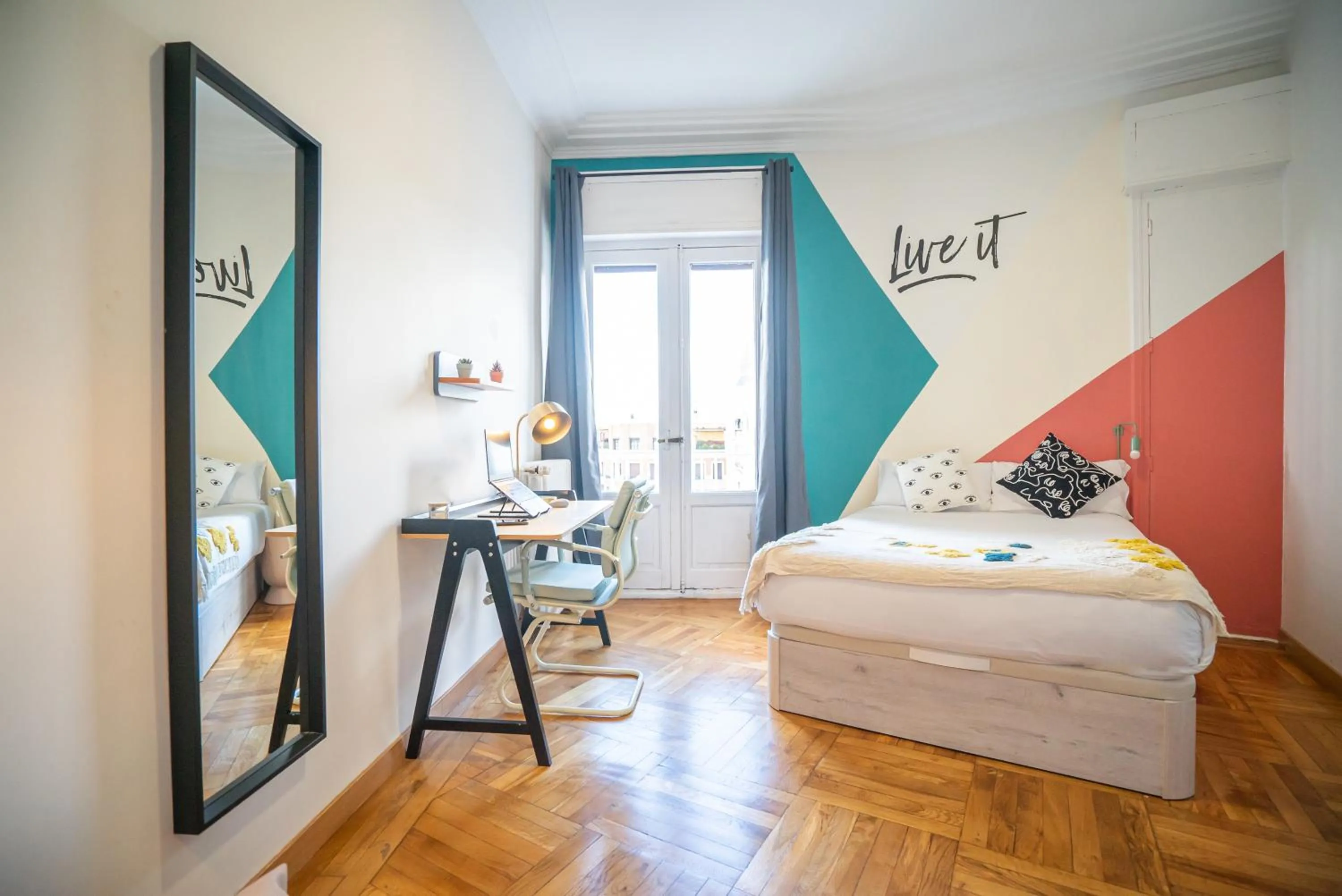 Bedroom, Bed in Live It Madrid Chamberi