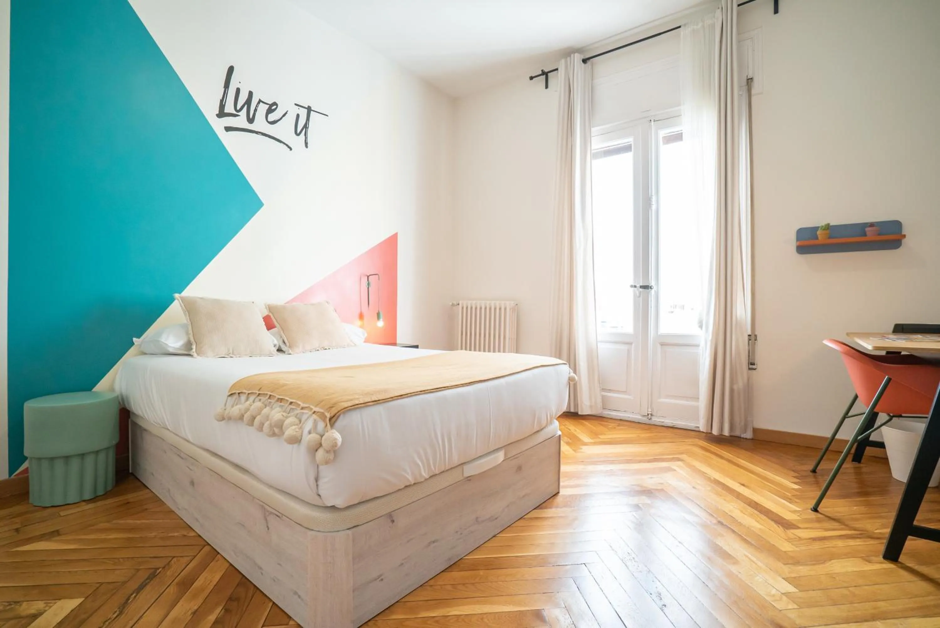 Bed in Live It Madrid Chamberi