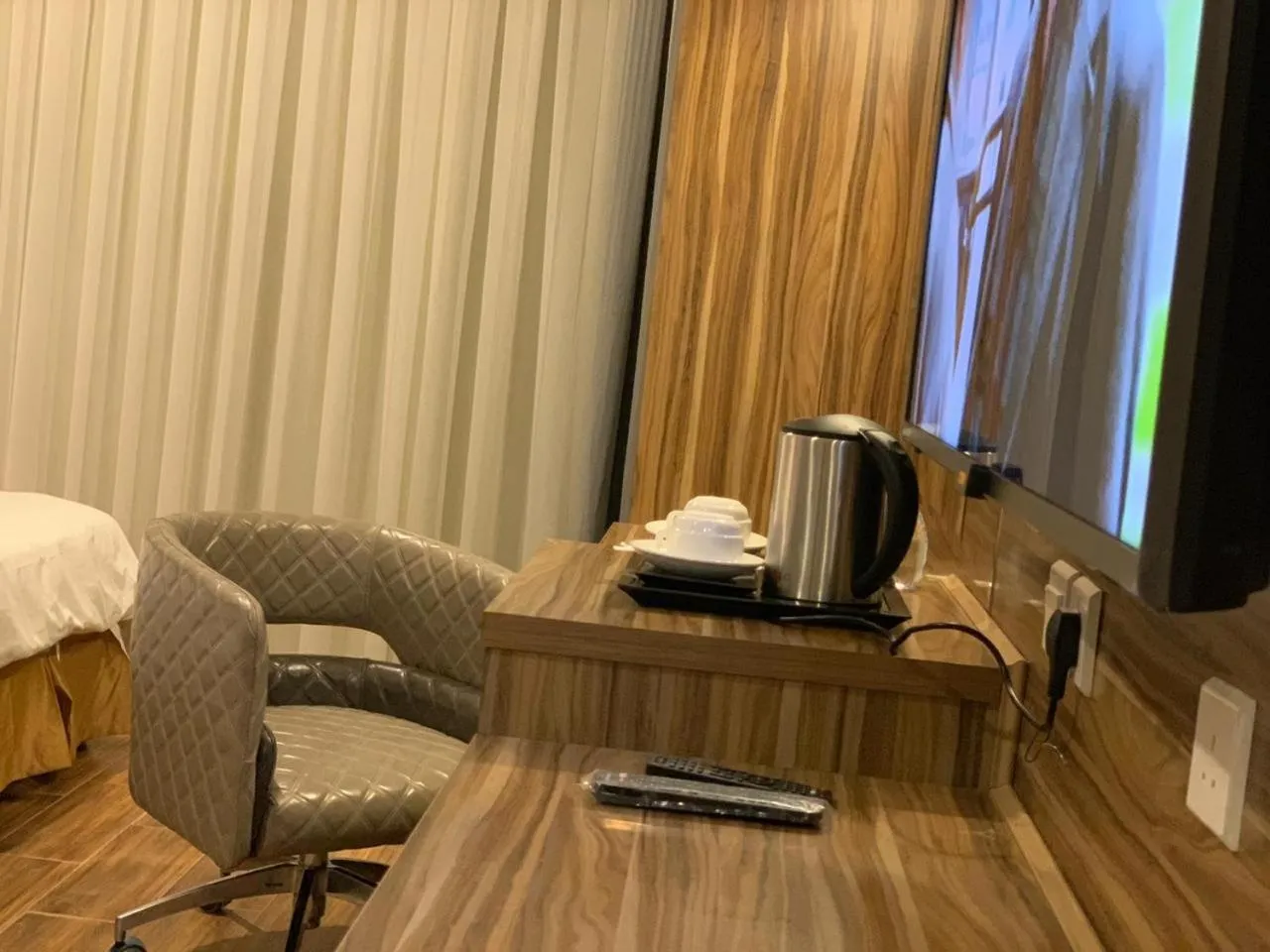 ساس رتل للوحدات السكنية المفروشة