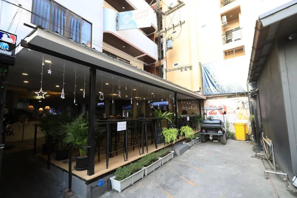 Property building in Pasadena Lodge