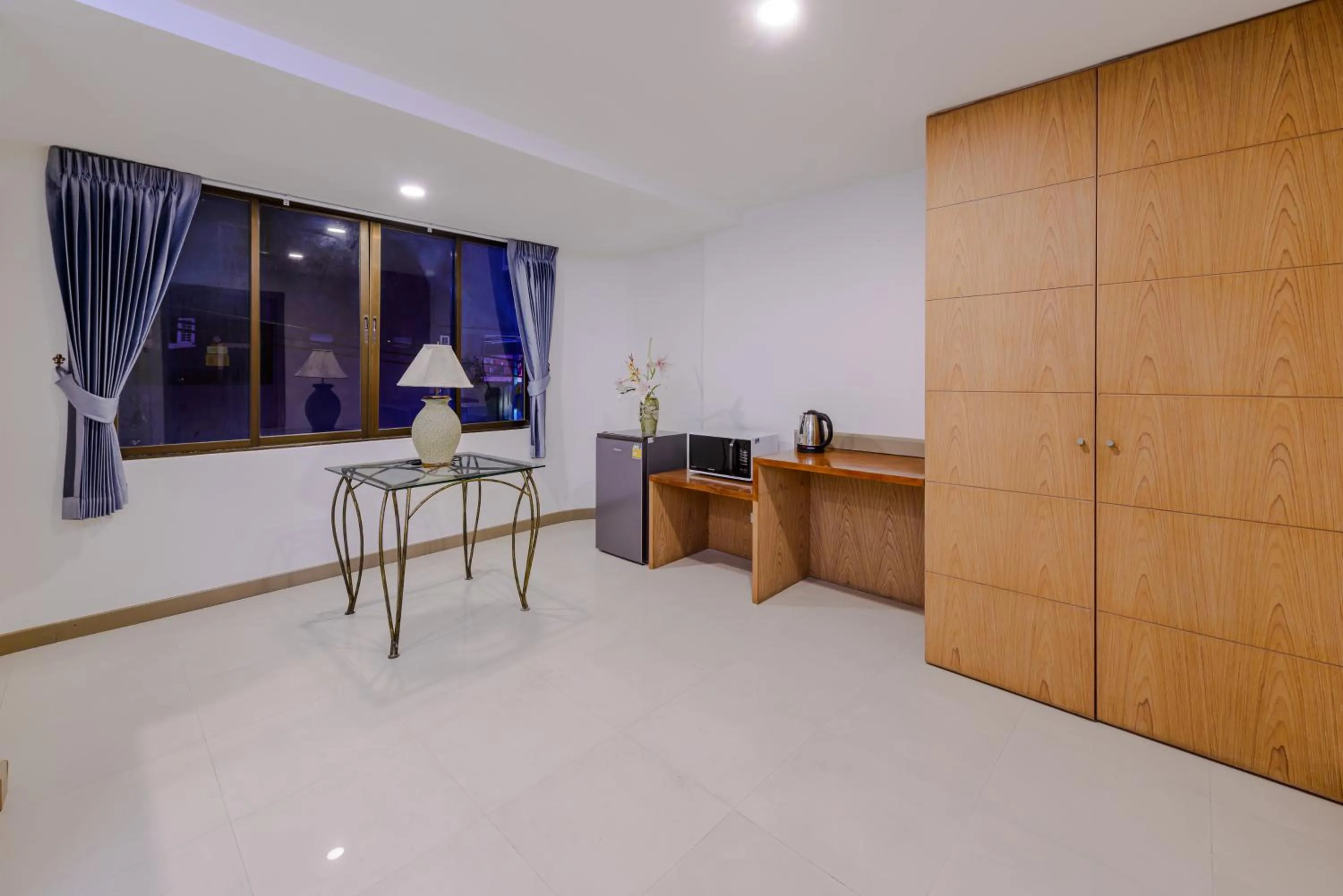 Living room in Pasadena Lodge