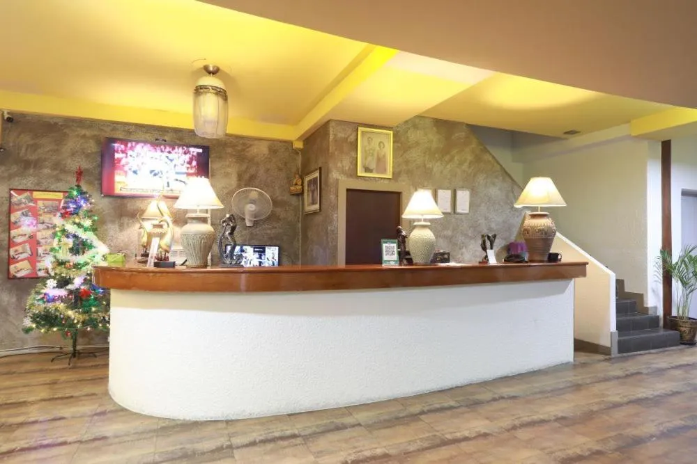 Lobby or reception in Pasadena Lodge