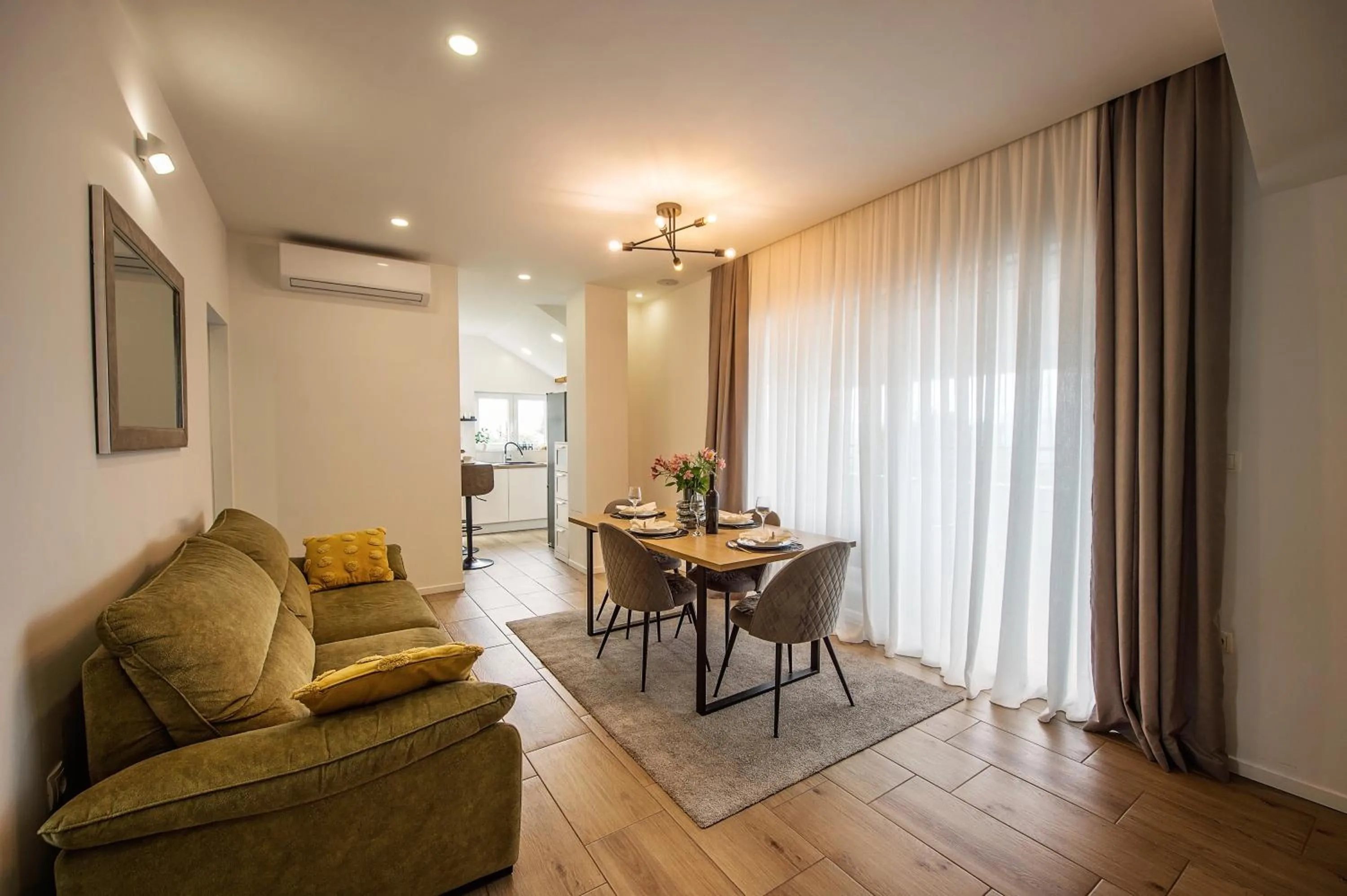 Apartman I & J