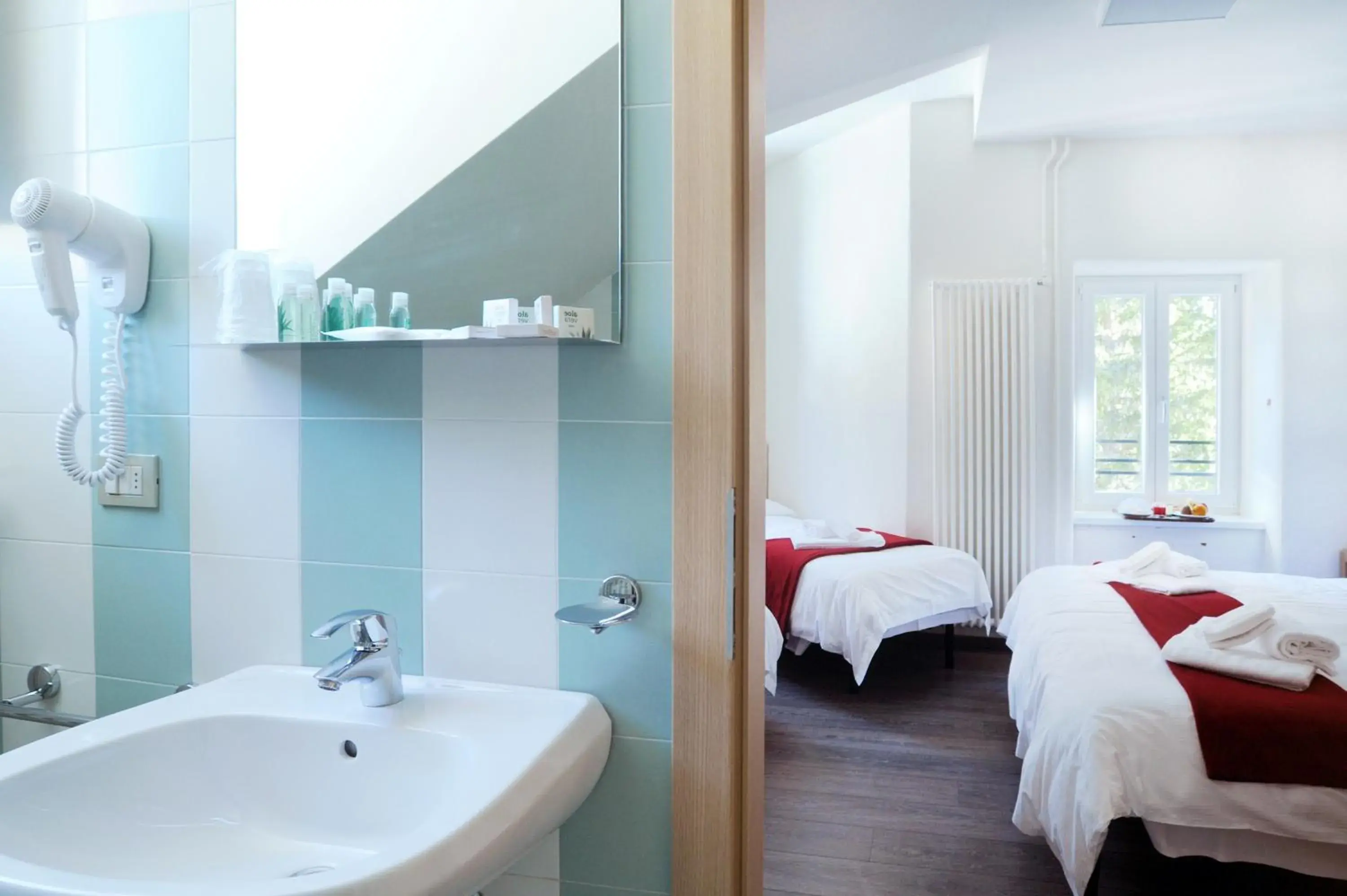 Single Room in Hotel Croda Rossa Single Room in Hotel Croda Rossa