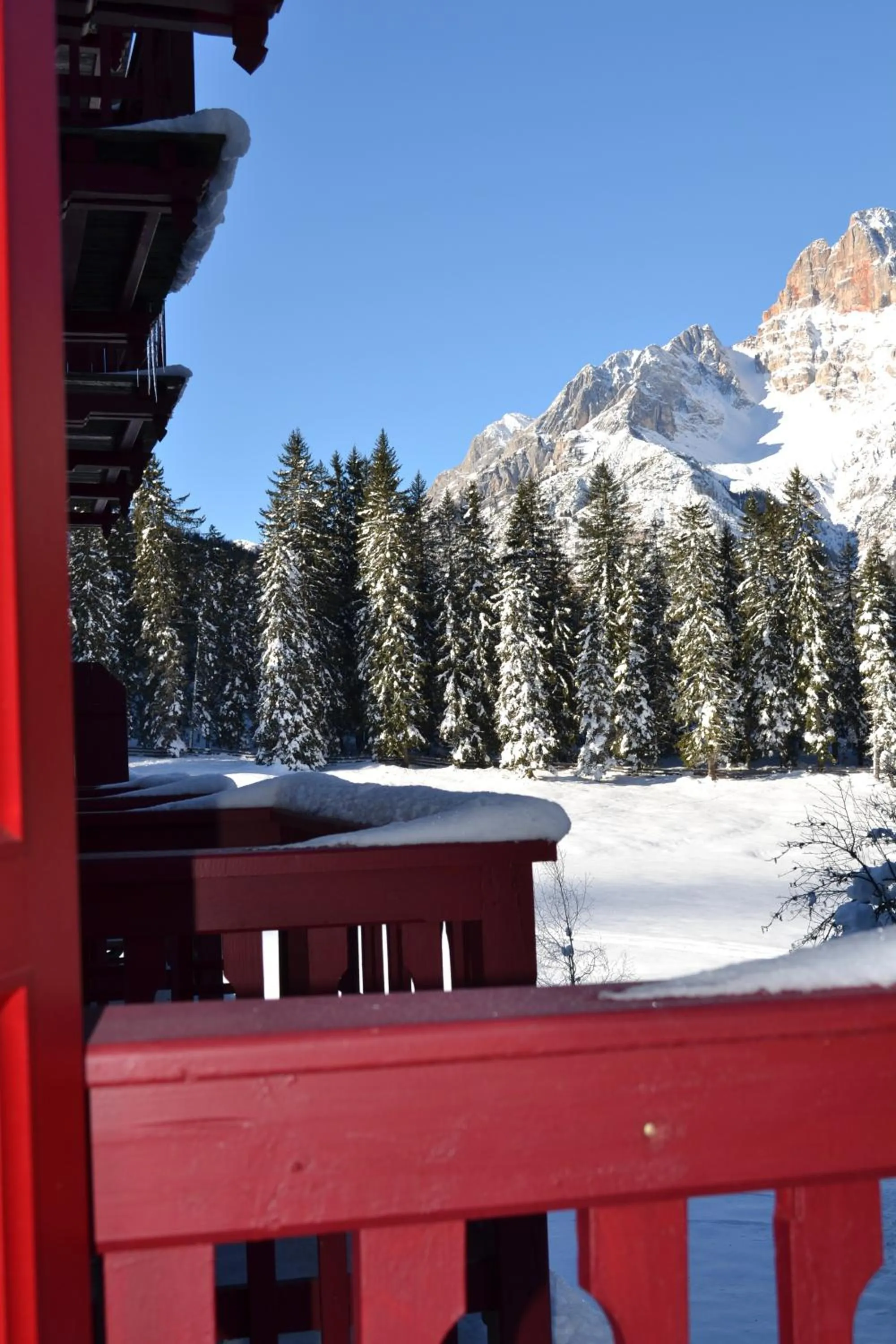 Day in Hotel Croda Rossa