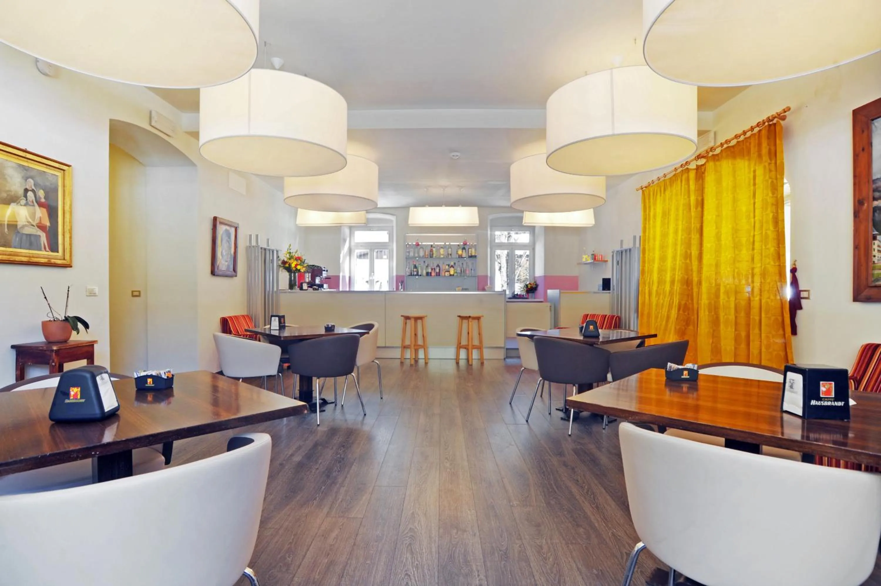 Lounge or bar in Hotel Croda Rossa