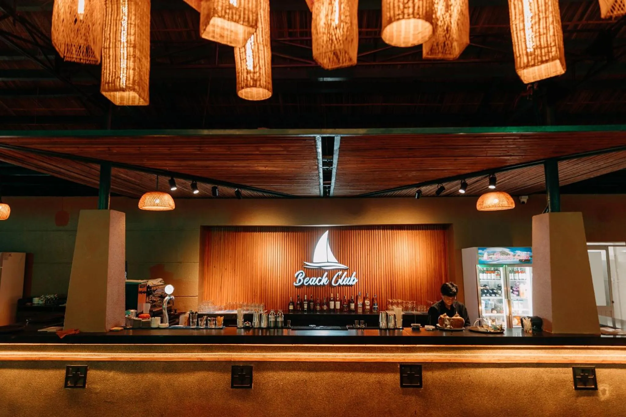 Restaurant/places to eat in Temple Da Nang Resort