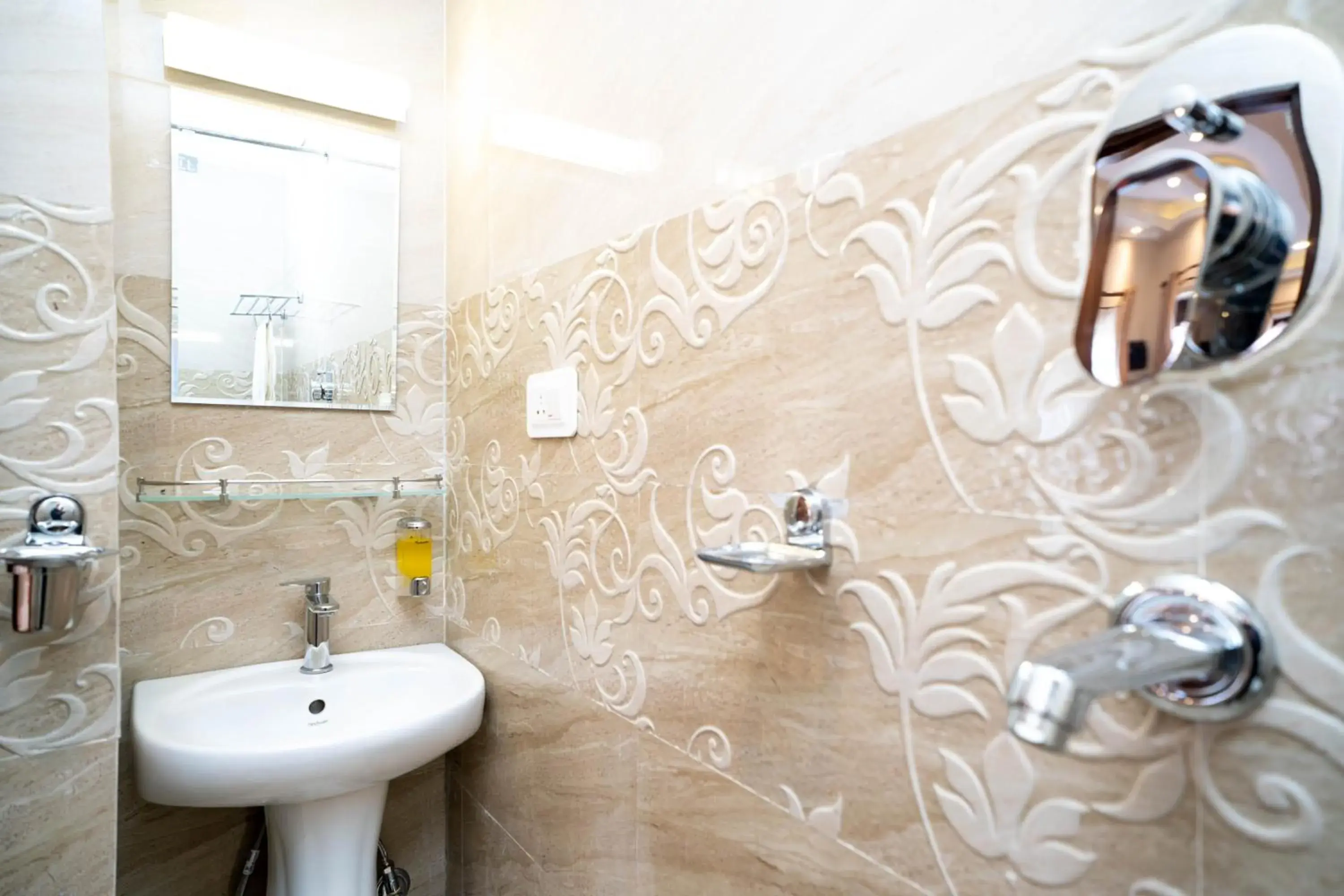 Deluxe Double or Twin Room in Airport Himalaya Boutique Hotel Deluxe Double or Twin Room in Airport Himalaya Boutique Hotel