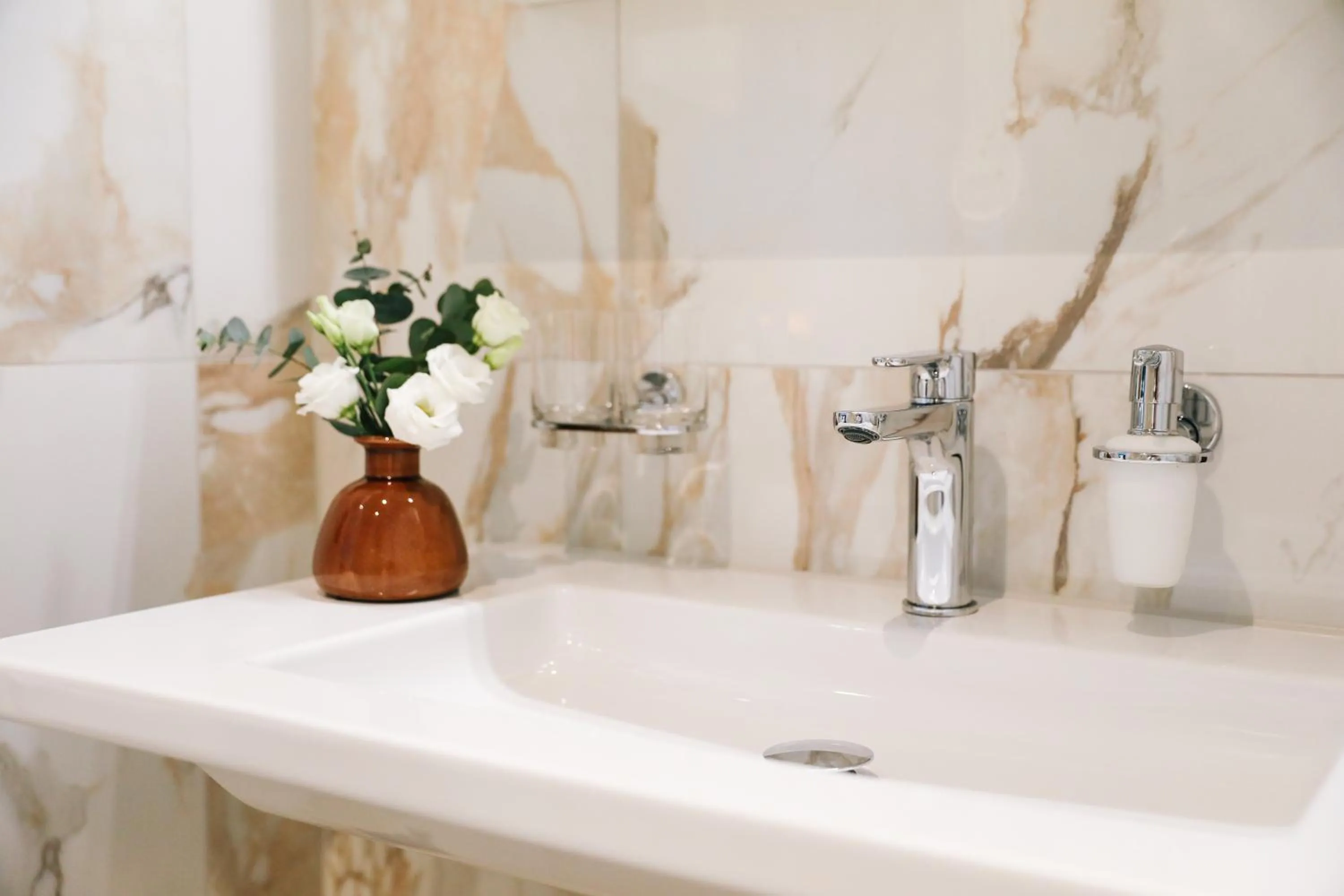 Bathroom in AMANTE Hotel