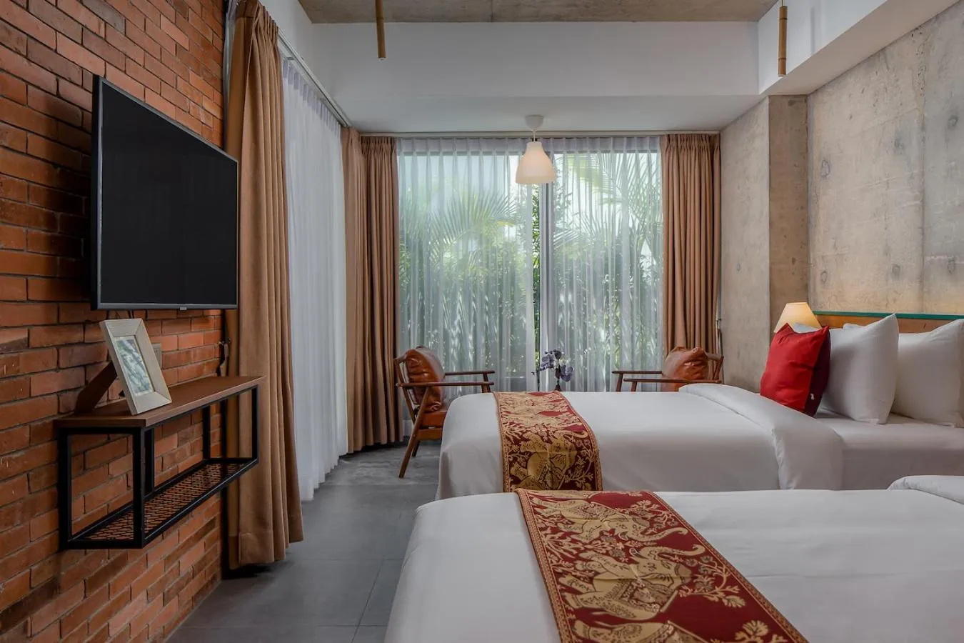 Photo of the whole room, Bed in CHECK inn Phnom Penh Royal Palace