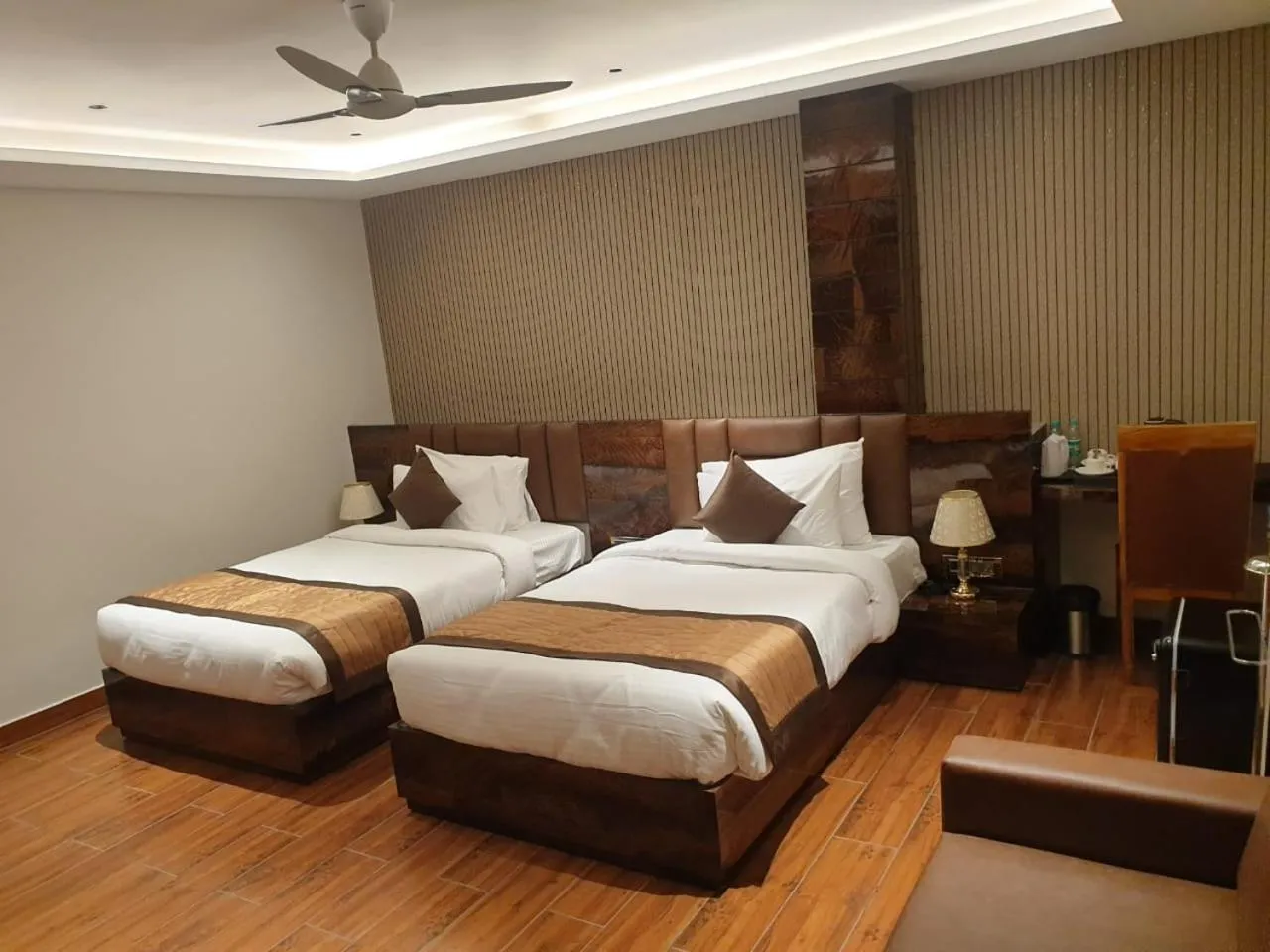 Bed in HOTEL SUNCITY PALACE