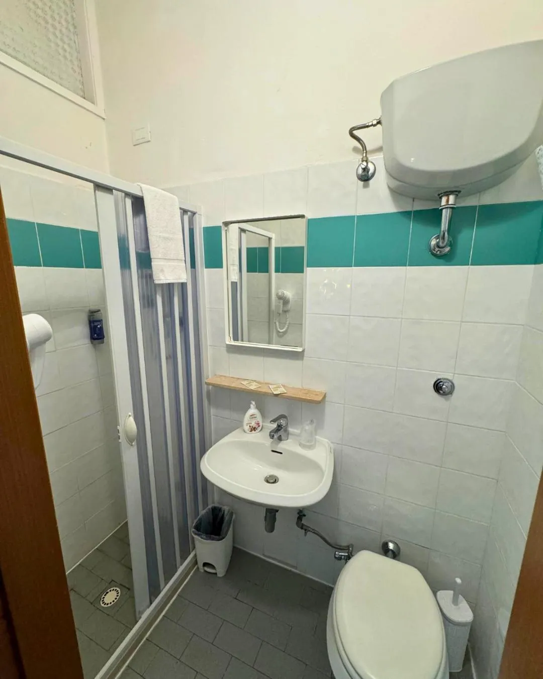 Bathroom in Hotel Valente