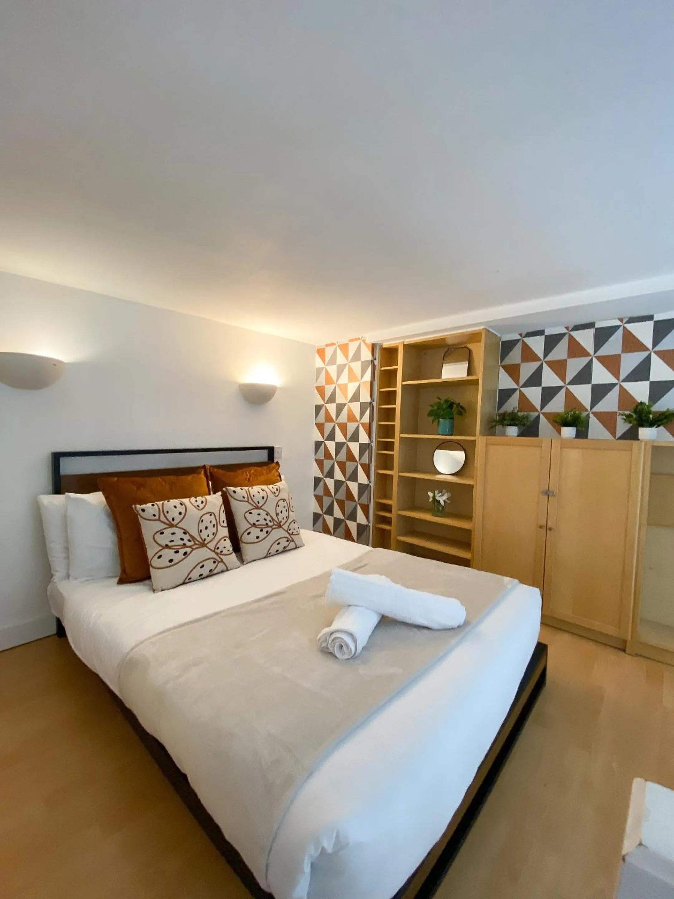 Bedroom, Bed in Modern Studios Close To Hyde Park