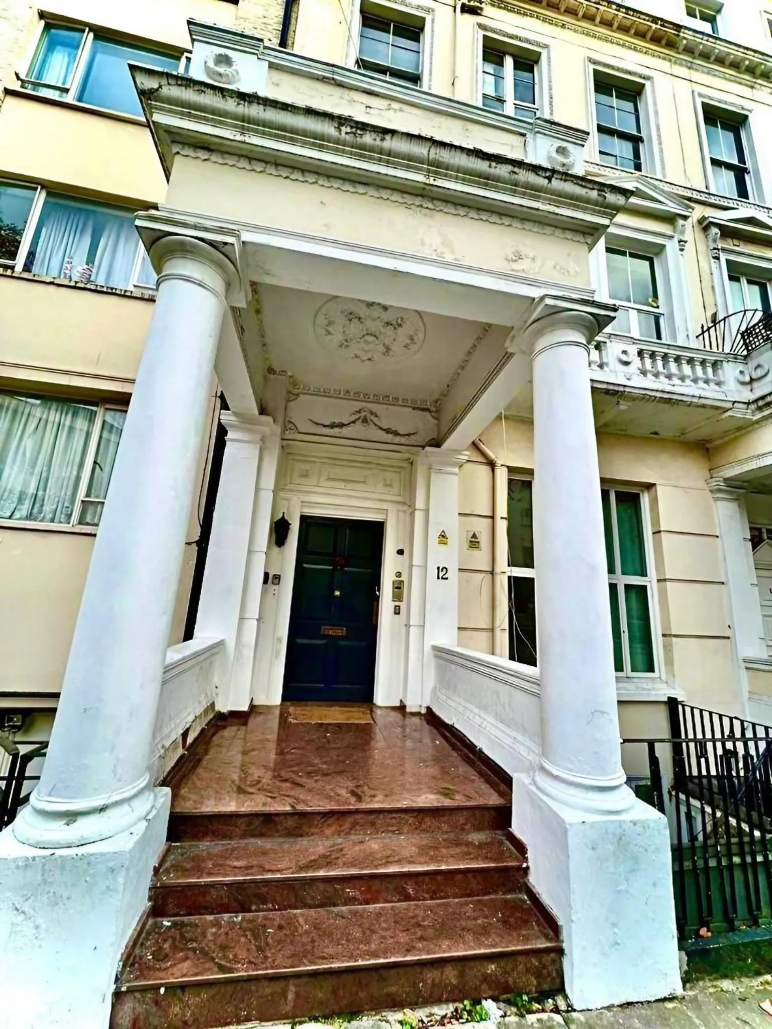 Lobby or reception in Modern Studios Close To Hyde Park