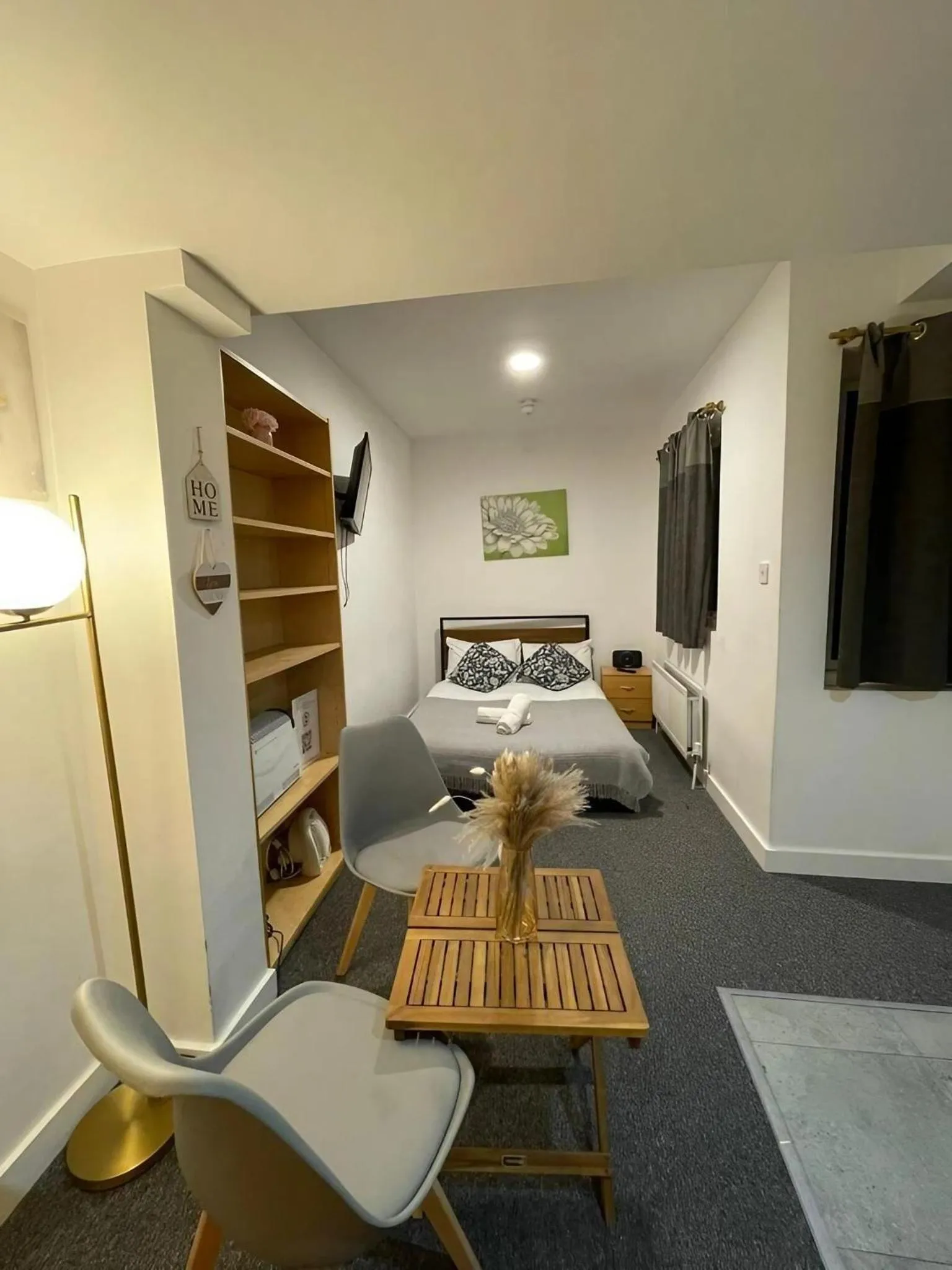 Bedroom, Bed in Modern Studios Close To Hyde Park