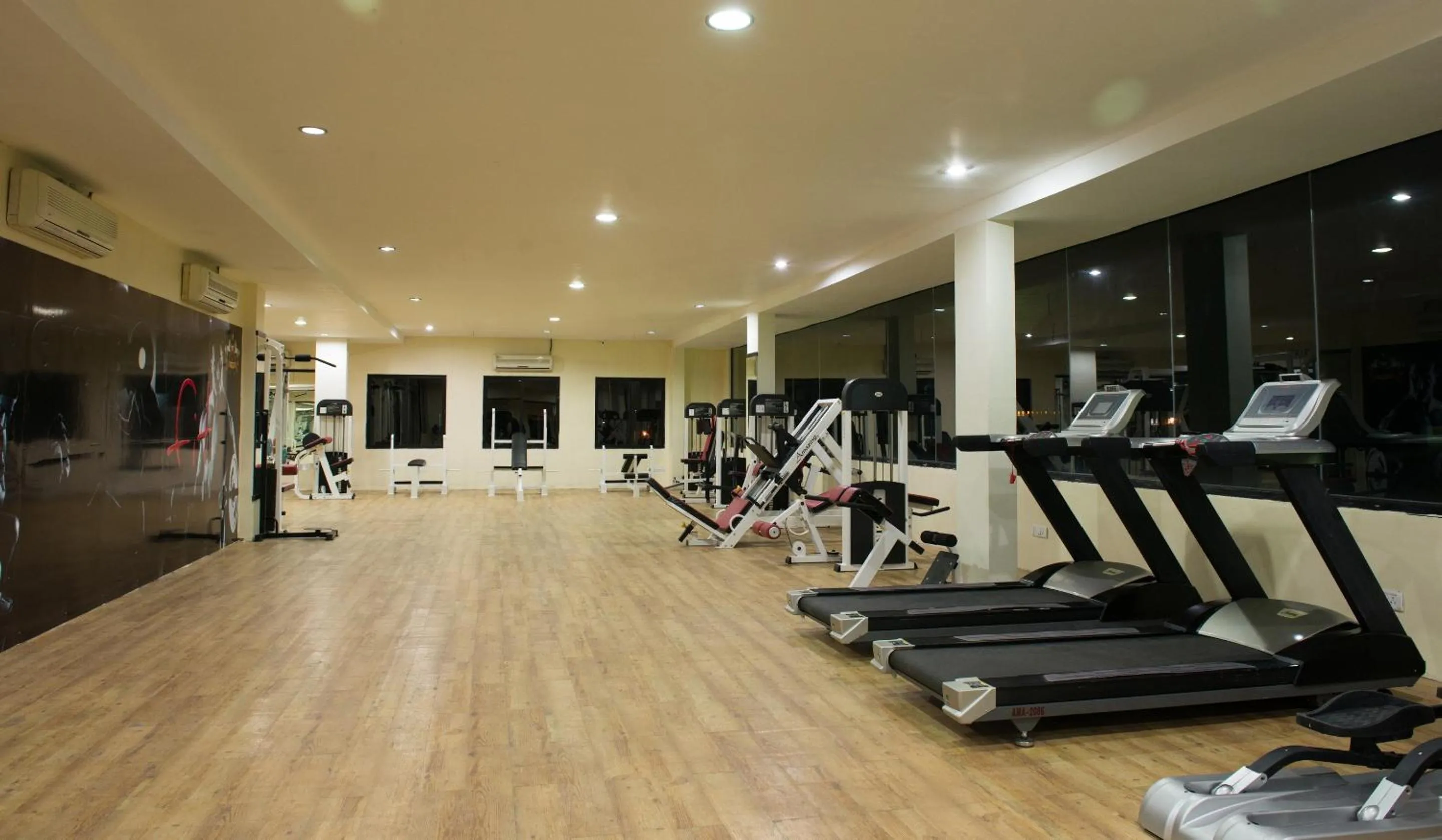 Fitness centre/facilities in Hotel Balaji Central